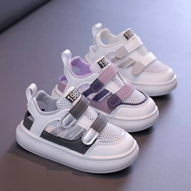 Kids Sport Sandals 2024 Summer New Hollow Board Shoes Boys Girls Comfortable Breathable Casual Shoes Children Anti-slip Sneakers
Kids Sport Sandals 2024 Summer New Hollow Board Shoes Boys Girls Comfortable Breathable Casual Shoes Children Anti-slip Sneakers