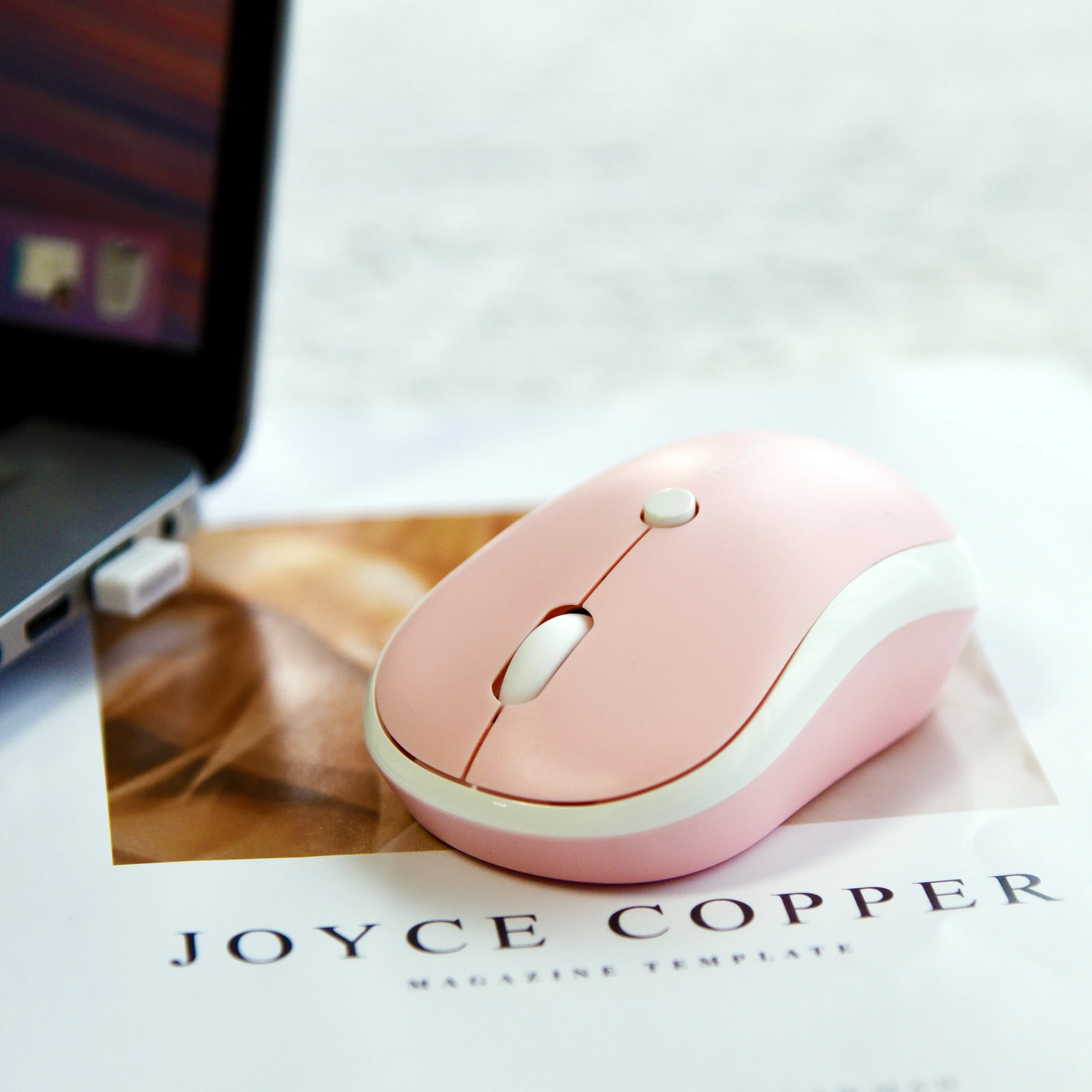 MOFii M5AG Pink Wireless Mouse, Ergonomic Grip, 2.4G Plug & Play, Universal for Office Laptops & Desktops
MOFii M5AG Pink Wireless Mouse, Ergonomic Grip, 2.4G Plug & Play, Universal for Office Laptops & Desktops