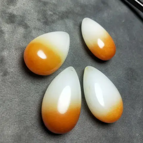 Xinjiang gold silk jade pendant pendant gradual change water drop shape pendant men and women
Xinjiang gold silk jade pendant pendant gradual change water drop shape pendant men and women