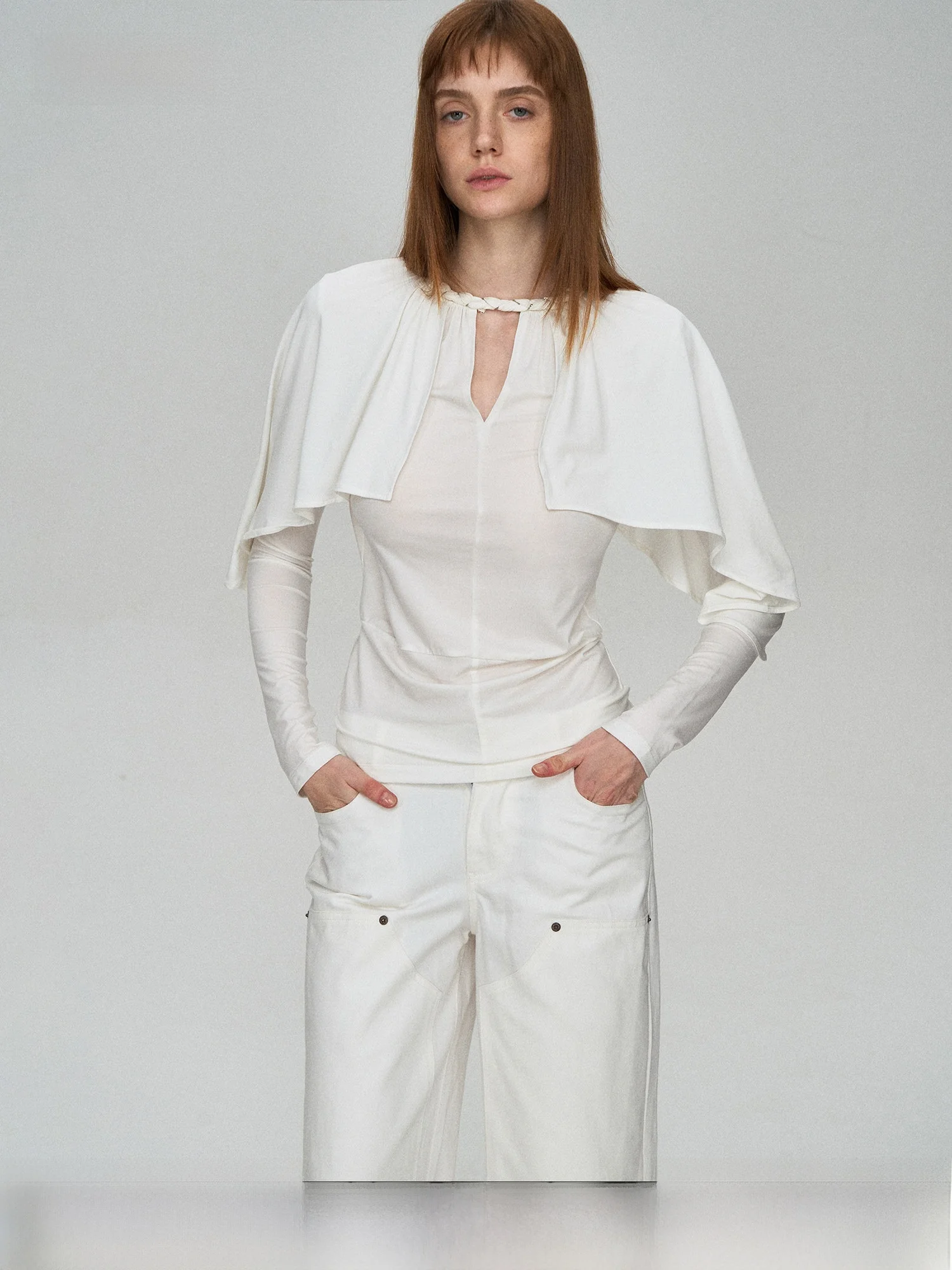 Шелковистая струящаяся футболка с длинным рукавом и воротником-хомутом, имитирующая многослойность, из гладкого волокна Lenzing Lyocell, женский топ прямого кроя
Шелковистая струящаяся футболка с длинным рукавом и воротником-хомутом, имитирующая многослойность, из гладкого волокна Lenzing Lyocell, женский топ прямого кроя