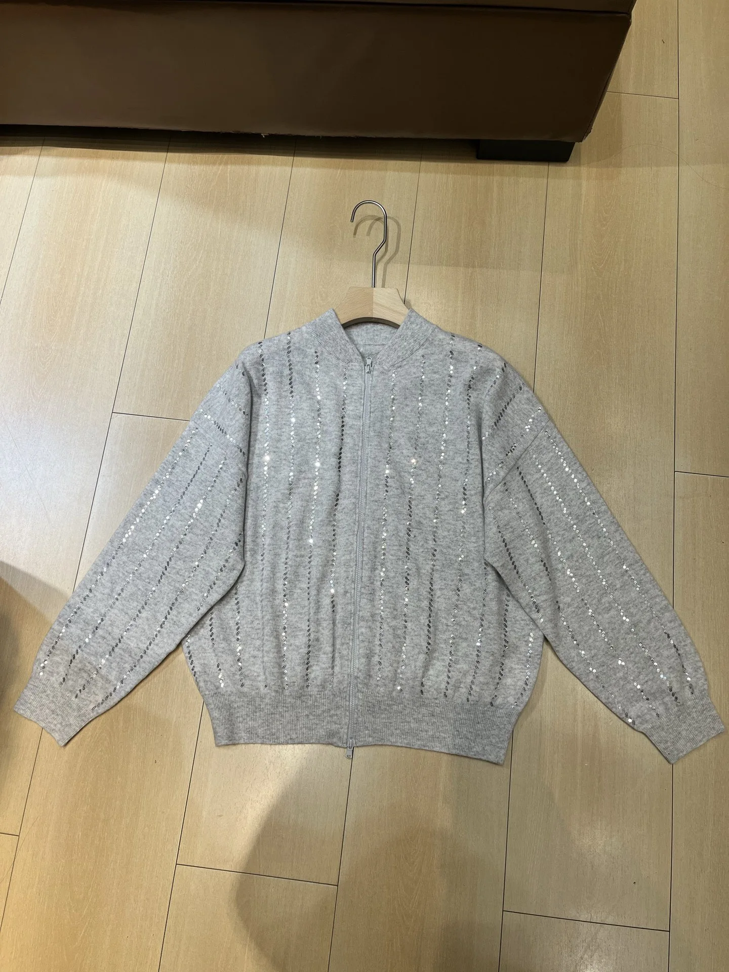 Casual Glowing Heavy Work Bead Wool Camere Knitted Open Cardigan Women's Faion Autumn Winter Loose Fit Regular Sve Long
Casual Glowing Heavy Work Bead Wool Camere Knitted Open Cardigan Women's Faion Autumn Winter Loose Fit Regular Sve Long