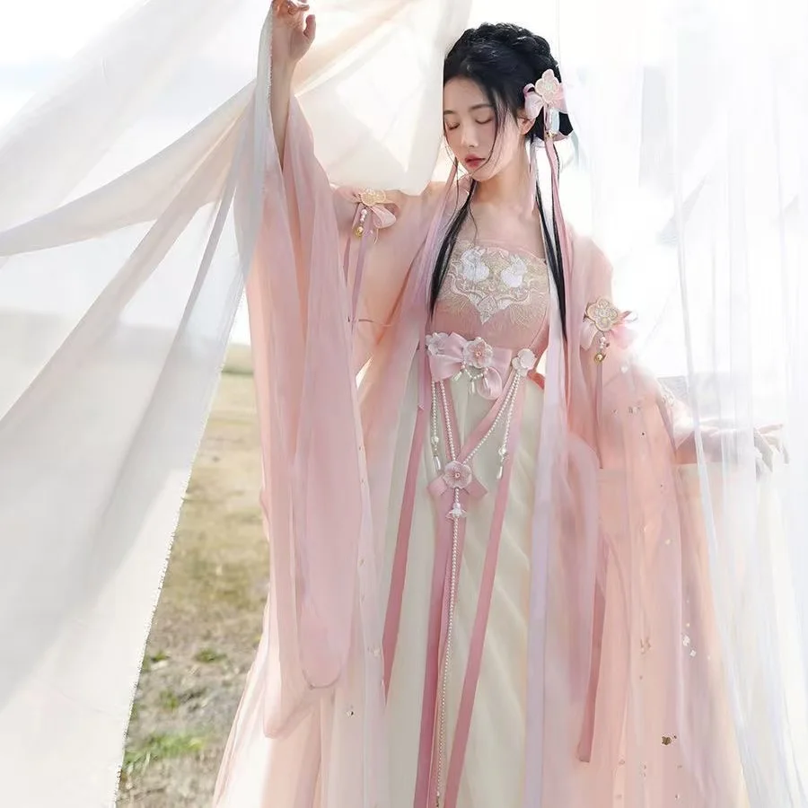 Hanfu suit with Chinese style Tang Song style embroidery and embroidery large sleeves, elegant retro fairy costume
Hanfu suit with Chinese style Tang Song style embroidery and embroidery large sleeves, elegant retro fairy costume