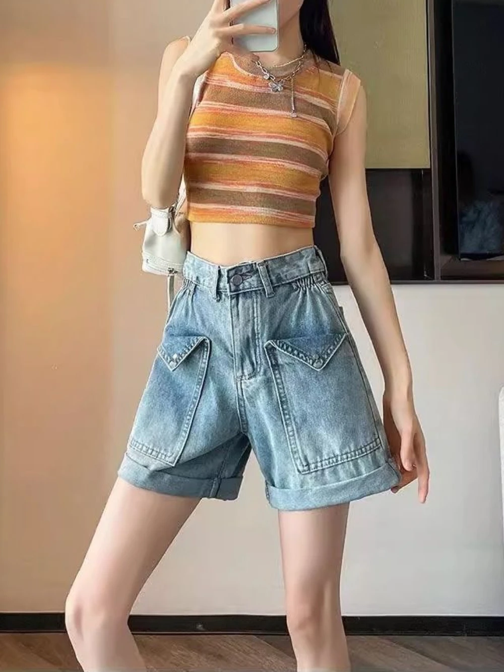 Normal Pocket High Waist Straight Denim Shorts for Women Harajuku Fashion Streetwear Summer Casual Baggy Short Jean Pants Woman
Normal Pocket High Waist Straight Denim Shorts for Women Harajuku Fashion Streetwear Summer Casual Baggy Short Jean Pants Woman