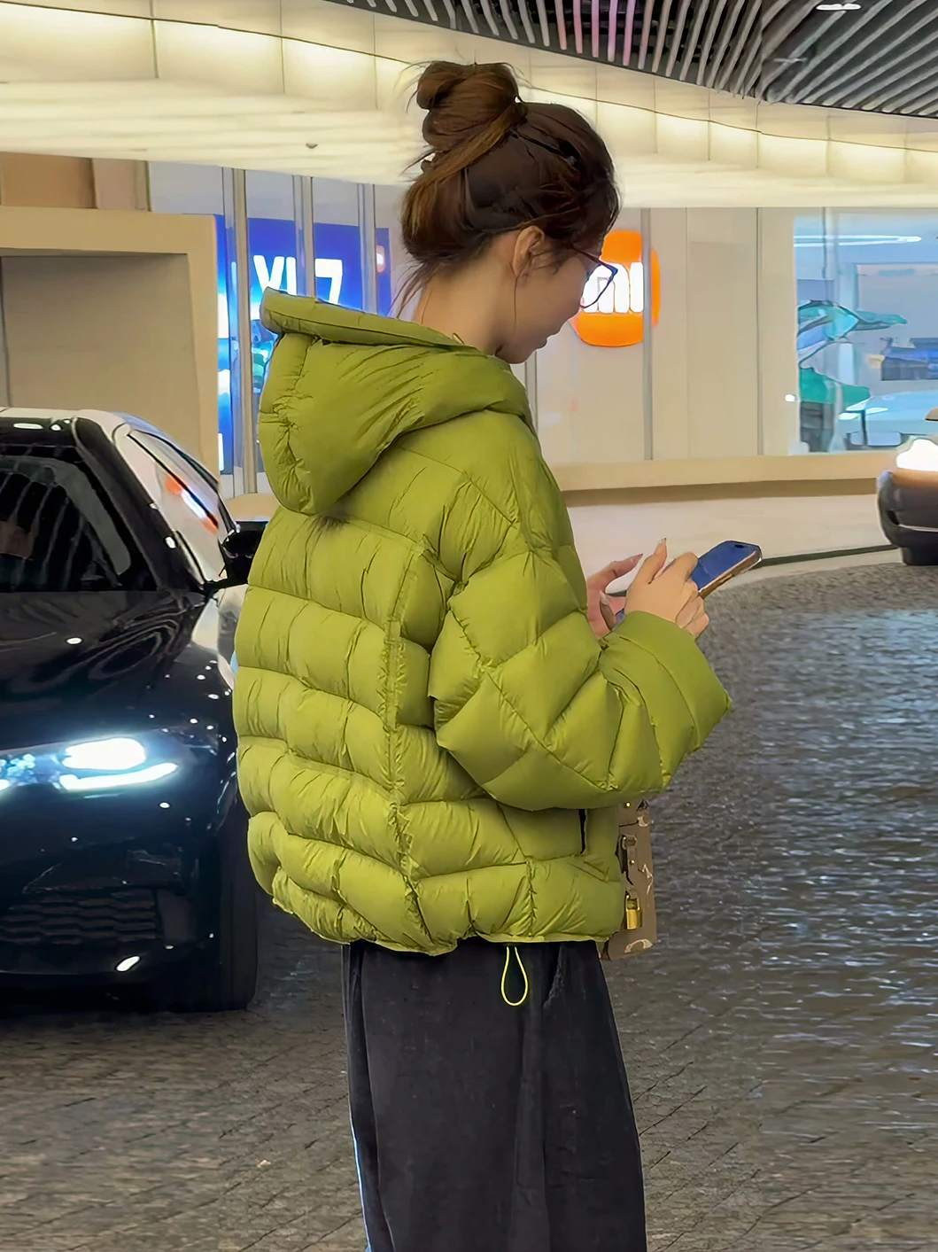 Женская пуховая куртка 2026: Новинка, уникальный дизайн, красивый крой, не объемная, зимняя верхняя одежда в корейском стиле, свободный крой
Женская пуховая куртка 2026: Новинка, уникальный дизайн, красивый крой, не объемная, зимняя верхняя одежда в корейском стиле, свободный крой