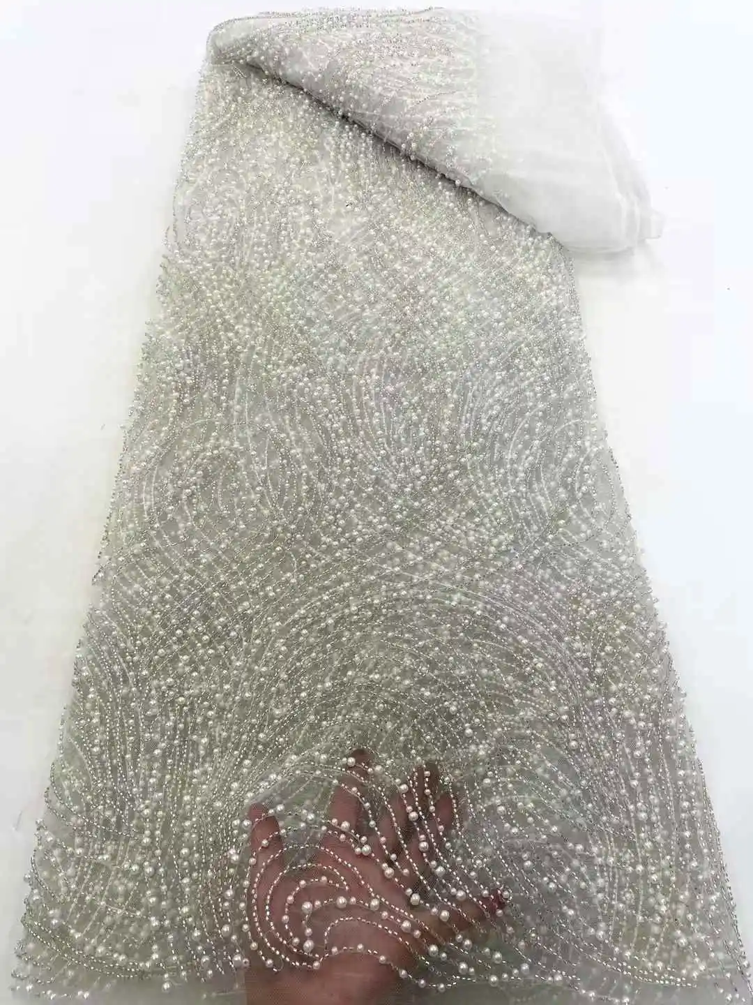 New Nigerian Heavy Handmade Beaded Tulle Lace Fabric African Luxury Sequins Net Lace Fabric For Bridal Wedding Dresses 2025
New Nigerian Heavy Handmade Beaded Tulle Lace Fabric African Luxury Sequins Net Lace Fabric For Bridal Wedding Dresses 2025