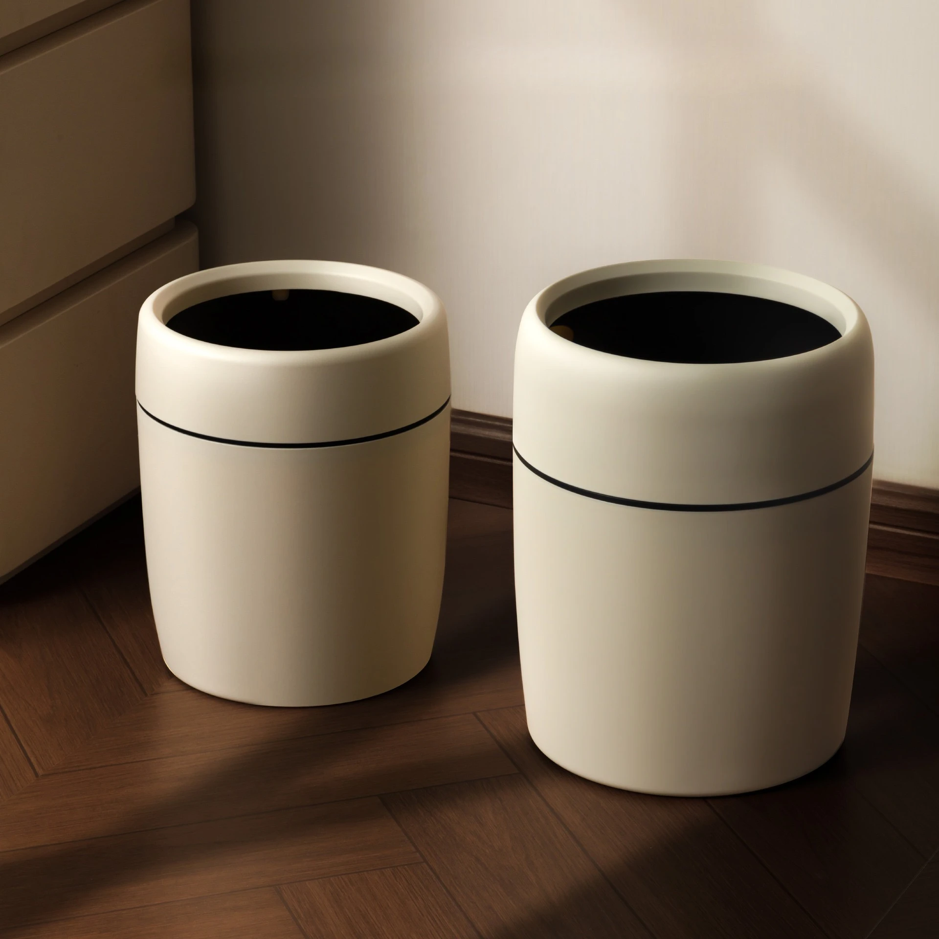14/20L Lidless Wastebasket Round Trash Can Simple Style Double-layer Recycle Bins Office Living Room Kitchen Bin Household Items
14/20L Lidless Wastebasket Round Trash Can Simple Style Double-layer Recycle Bins Office Living Room Kitchen Bin Household Items