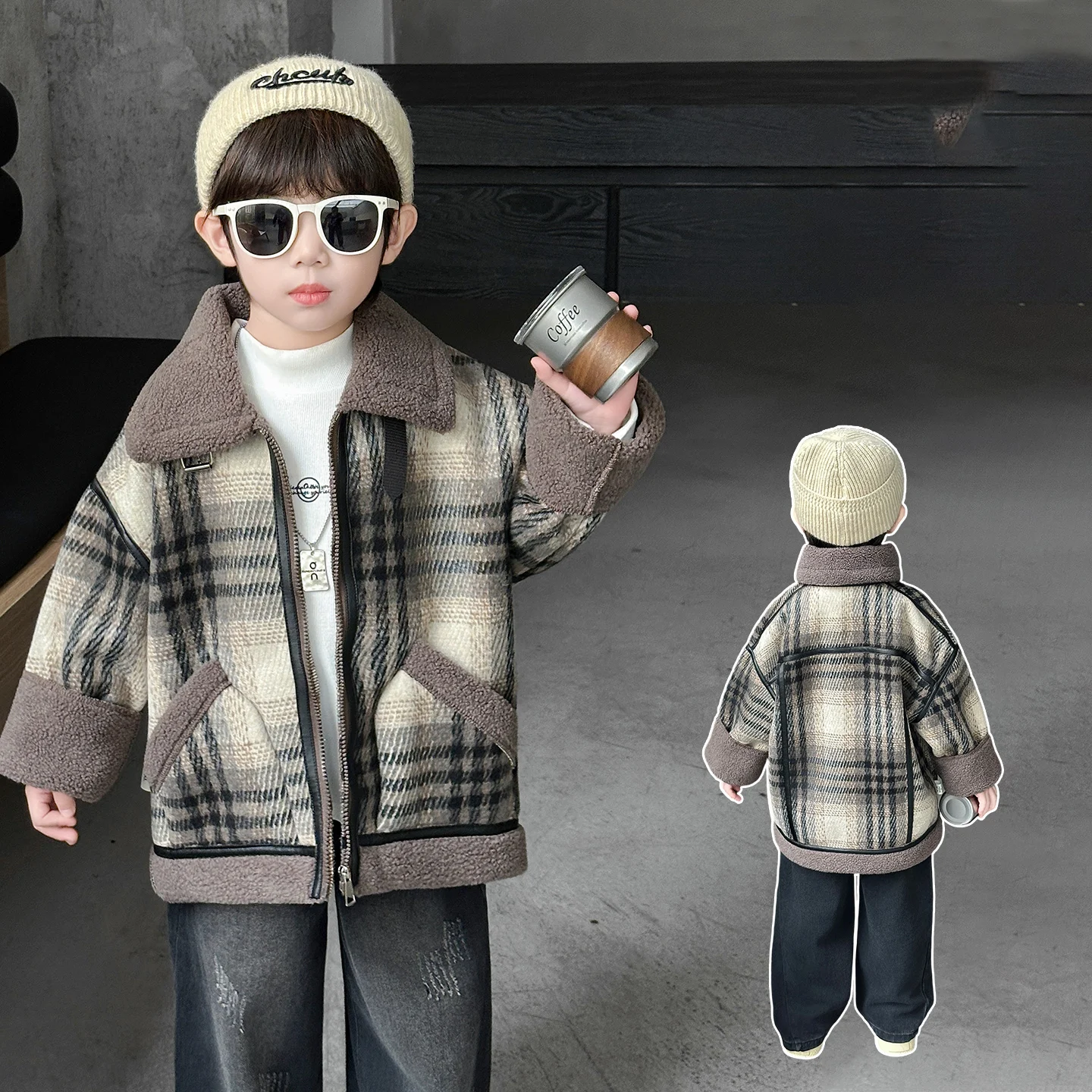 Thickened Woolen Coat for Boys Winter Fashionable Casual Style Fleece Lined Plaid Design Stand Collar Warm Coat for Kids
Thickened Woolen Coat for Boys Winter Fashionable Casual Style Fleece Lined Plaid Design Stand Collar Warm Coat for Kids