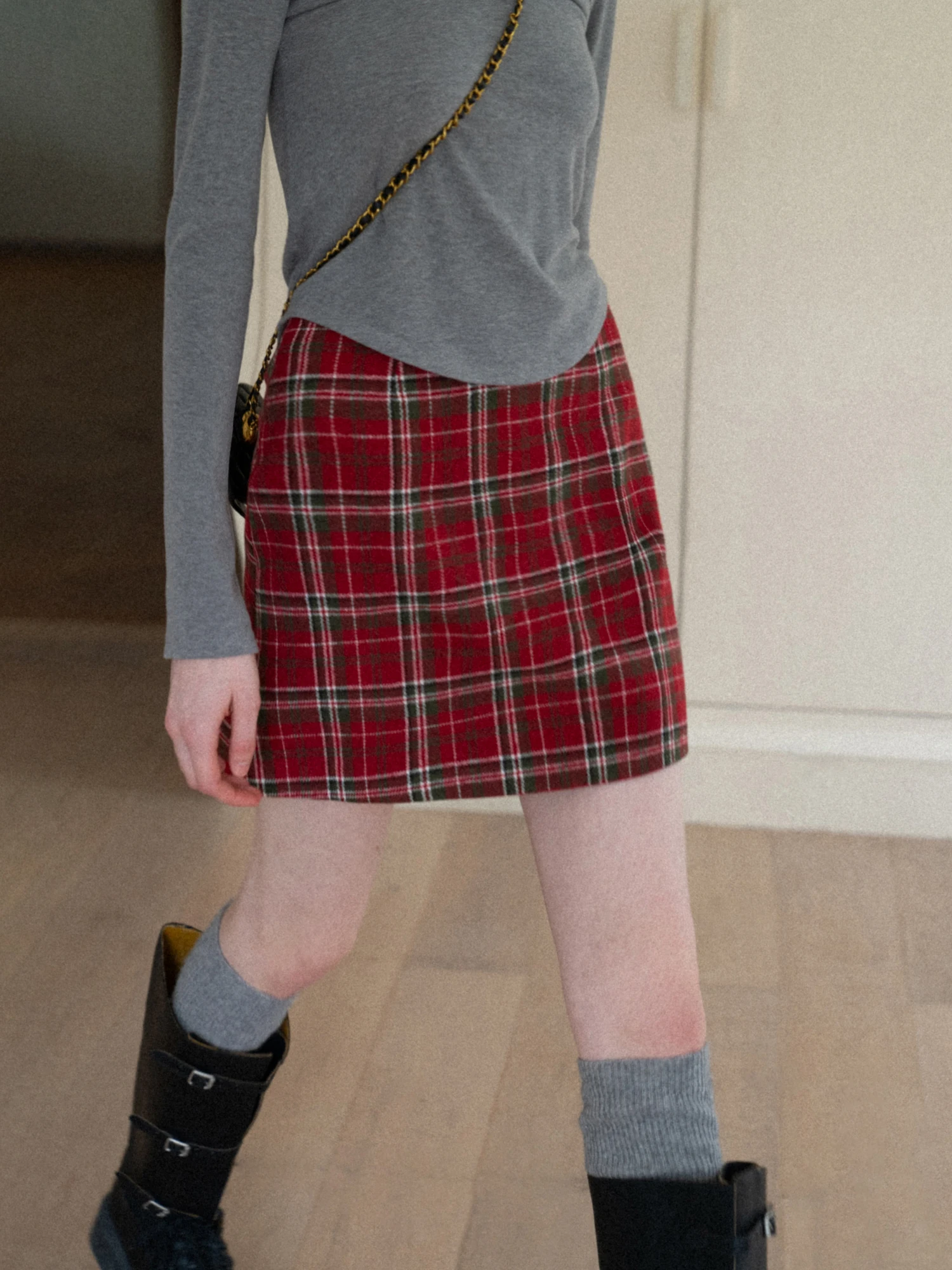 High Waist Plaid A-Line Skirt Women's Korean Style Half Body Skirt Color Block Retro Atmosphere Eggka Polyester Fiber
High Waist Plaid A-Line Skirt Women's Korean Style Half Body Skirt Color Block Retro Atmosphere Eggka Polyester Fiber