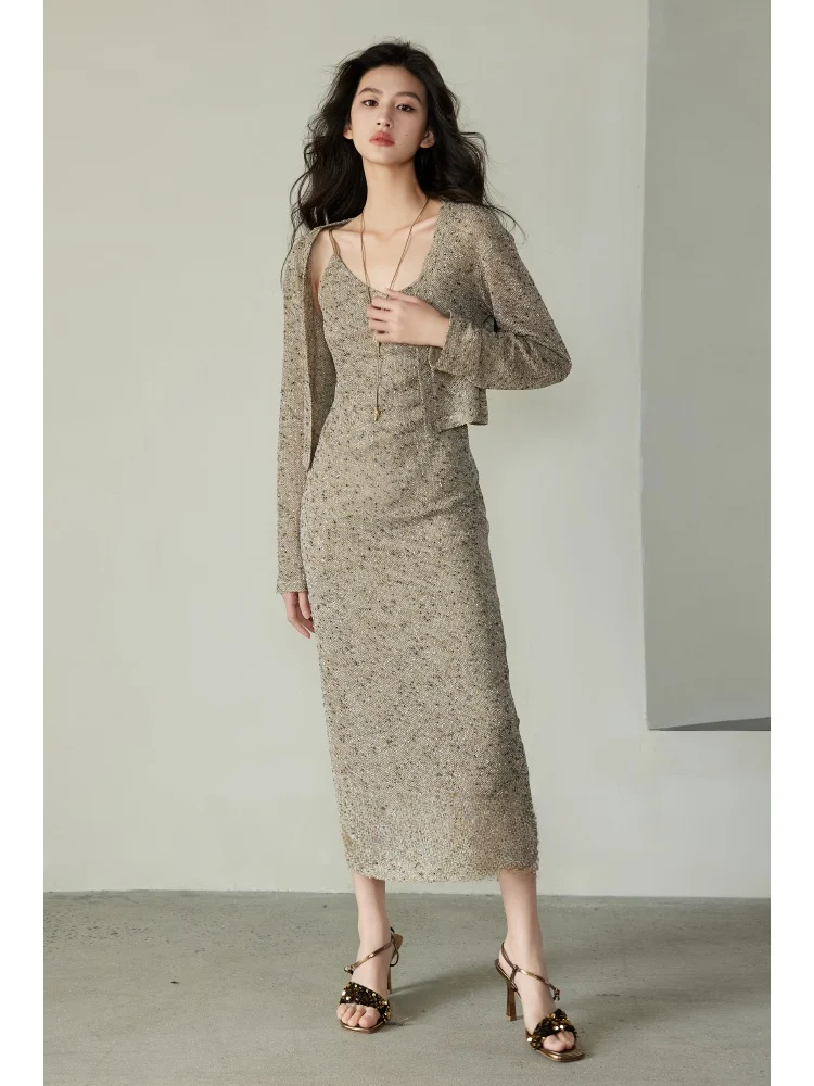 WANGXO Gold And Silver Thread Mesh Composite Knitted Bottom Cloth Elegant Open Cardigan Outerwear Strap Dress Two-Piece Set
WANGXO Gold And Silver Thread Mesh Composite Knitted Bottom Cloth Elegant Open Cardigan Outerwear Strap Dress Two-Piece Set