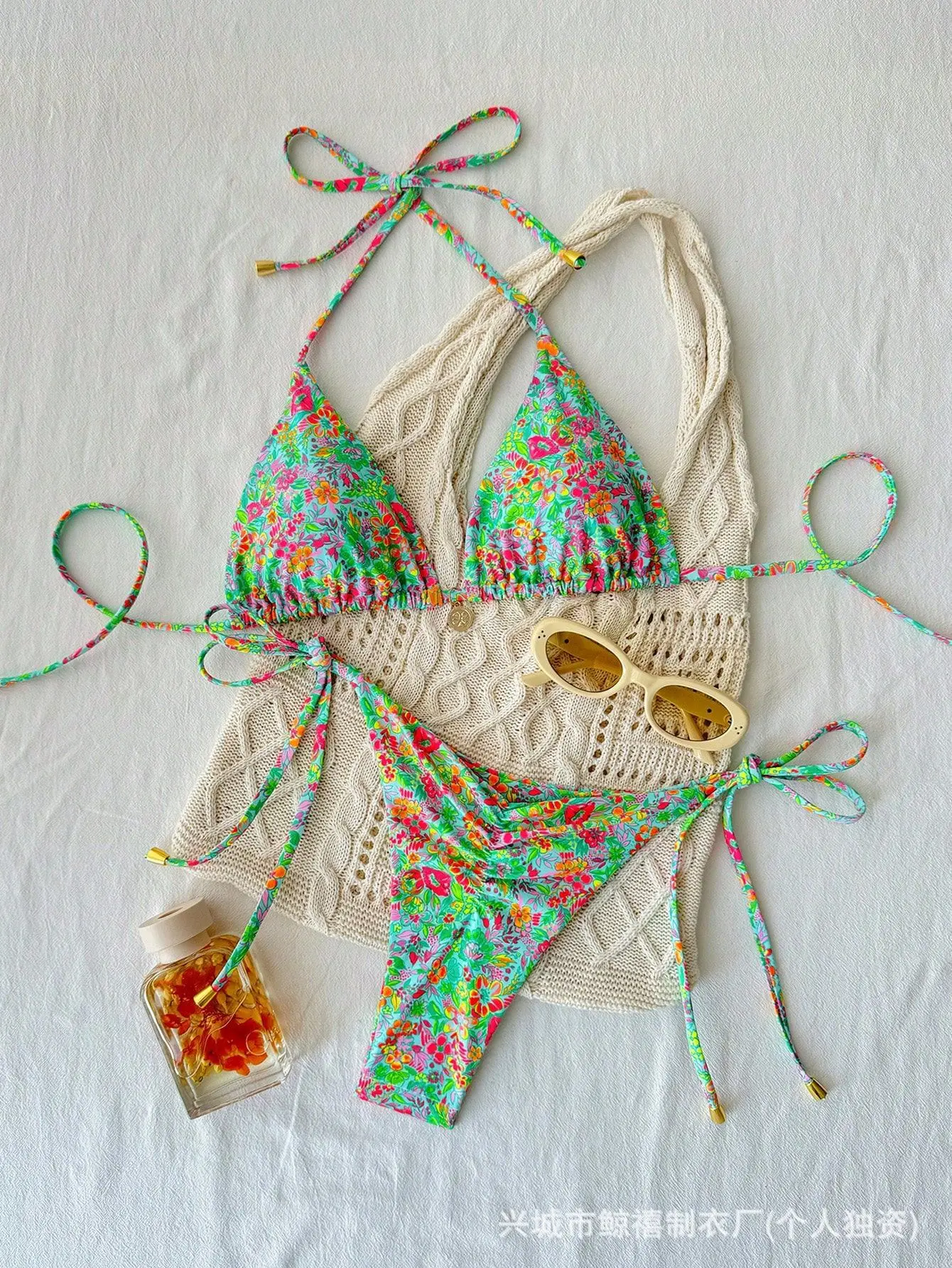 2026 Women's Floral Bikini Set 3-Point Tie-Side Two Piece Swimsuit for Beach & Hot Spring Bandage Green Thongs Swimwears Holiday
2026 Women's Floral Bikini Set 3-Point Tie-Side Two Piece Swimsuit for Beach & Hot Spring Bandage Green Thongs Swimwears Holiday