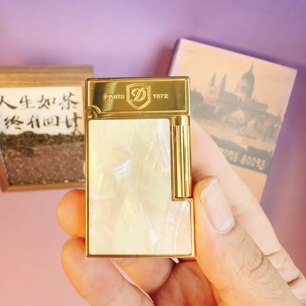 Роскошная зажигалка из чистой меди, натуральный корпус, естественная область, друг другая шаблон, один из всех, набор бесплатных принадлежностей 
Роскошная зажигалка из чистой меди, натуральный корпус, естественная область, друг другая шаблон, один из всех, набор бесплатных принадлежностей