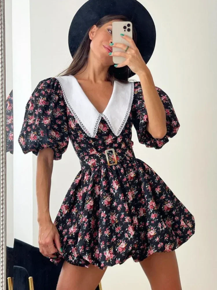 Floral Print Puff Short Sleeve Women Mini Dress Chic Peter Pan Collar Corset A-line Vestidos 2026 New Summer Lady Streetwear
Floral Print Puff Short Sleeve Women Mini Dress Chic Peter Pan Collar Corset A-line Vestidos 2026 New Summer Lady Streetwear