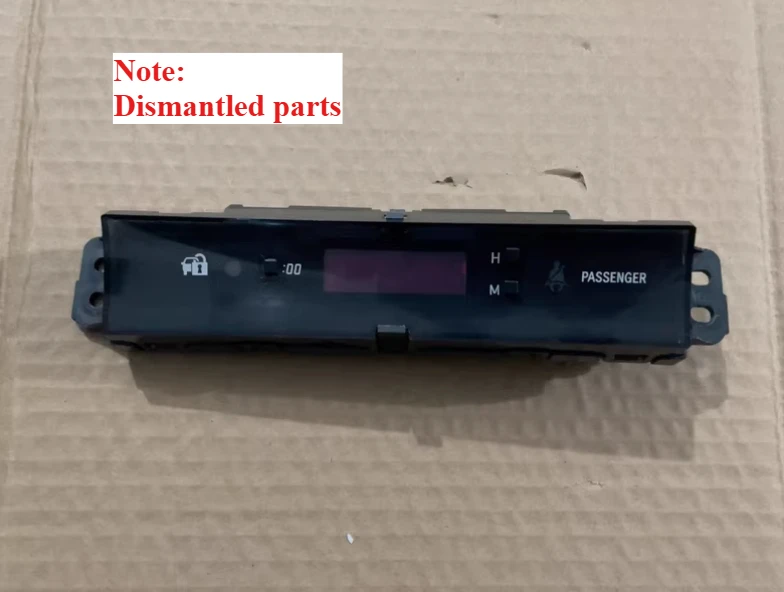 For Toyota 08-15 Models Land Cruiser LC200 Hour Clock Electronic Clock Instrument Panel Clock Workbench Electronic Watch
For Toyota 08-15 Models Land Cruiser LC200 Hour Clock Electronic Clock Instrument Panel Clock Workbench Electronic Watch