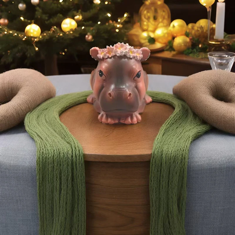 Hippo Statue Ornaments With Garland Resin Hippopotamus Figurines Sculpture Hippo Collectibles Craft Desktop Decoration
Hippo Statue Ornaments With Garland Resin Hippopotamus Figurines Sculpture Hippo Collectibles Craft Desktop Decoration
