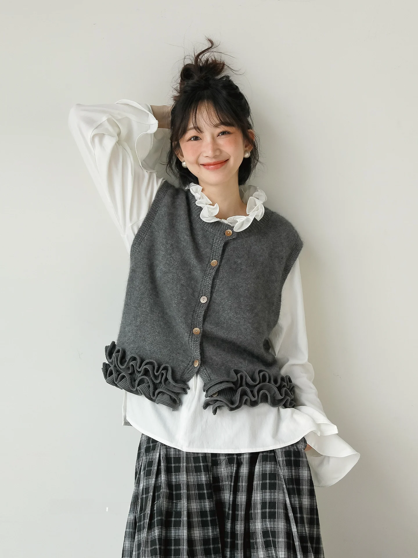Original Self-Kept Salt Series Overlap round Ne Rabbit Fur Knitted Vest Women Soft Ear Musoom Lace Trim Open Cardigan Swe...
Original Self-Kept Salt Series Overlap round Ne Rabbit Fur Knitted Vest Women Soft Ear Musoom Lace Trim Open Cardigan Swe...
