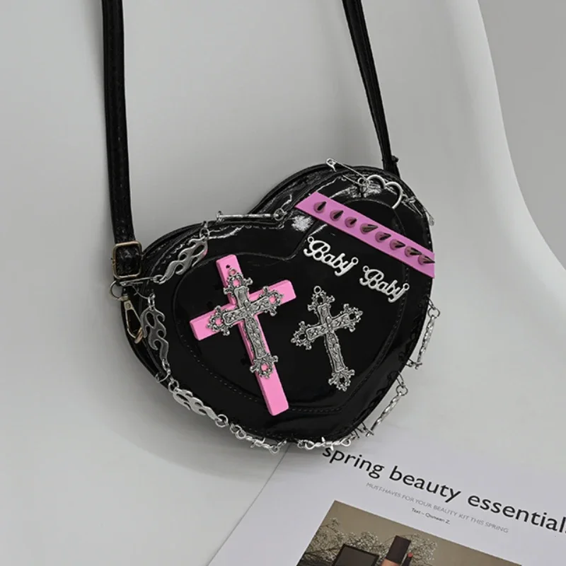 Сумки в стиле хип-хоп с сердечками для женщин, тренд 2025, модная маленькая сумка из лакированной кожи, женская забавная вечеринка, милая сумка через плечо для горячих девушек
Сумки в стиле хип-хоп с сердечками для женщин, тренд 2025, модная маленькая сумка из лакированной кожи, женская забавная вечеринка, милая сумка через плечо для горячих девушек