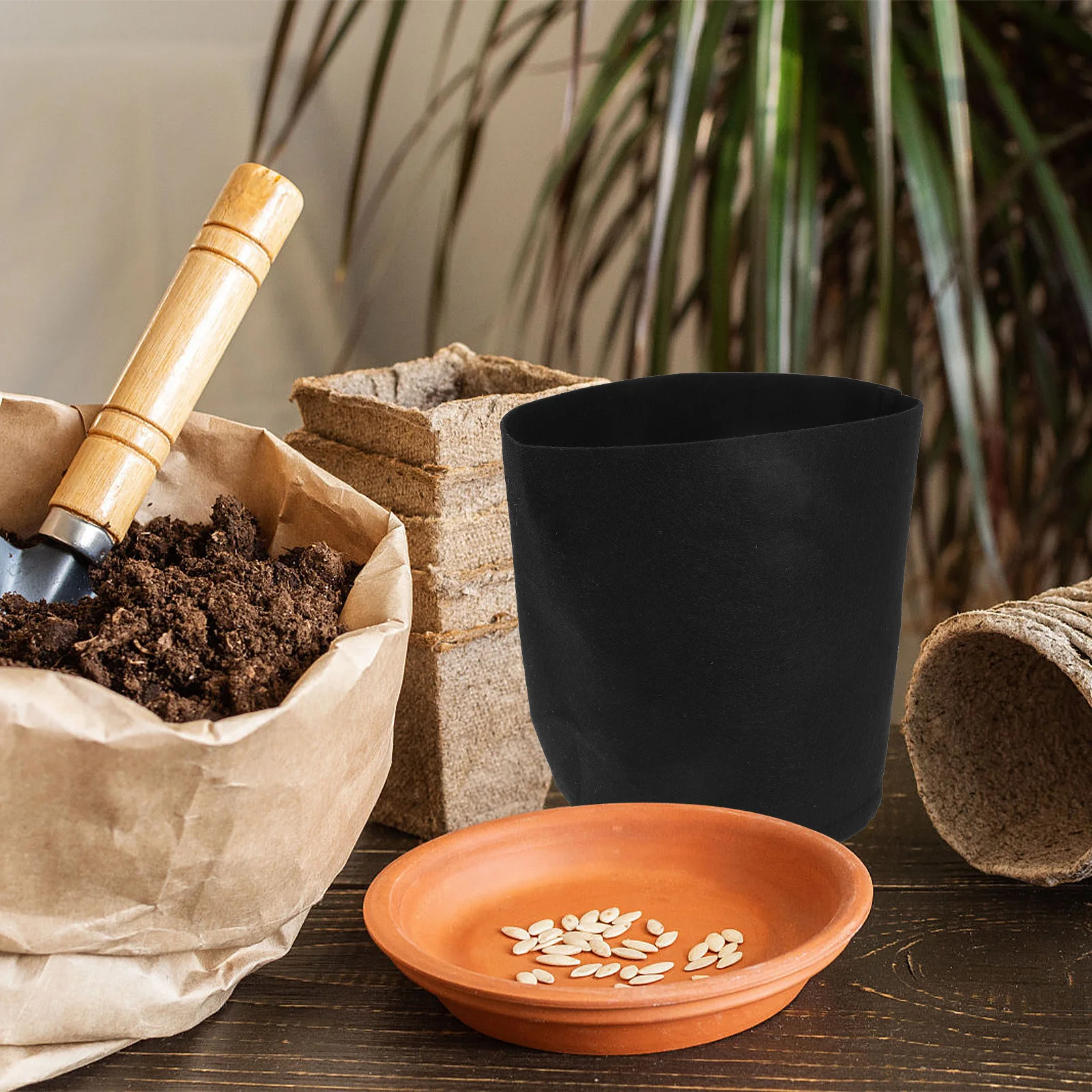 6Pcs Planting Bags Non-Woven Grow Bags Breathable Durable Plant Nursery Pots for Vegetables Flowers Root Growth Garden Balcony
6Pcs Planting Bags Non-Woven Grow Bags Breathable Durable Plant Nursery Pots for Vegetables Flowers Root Growth Garden Balcony