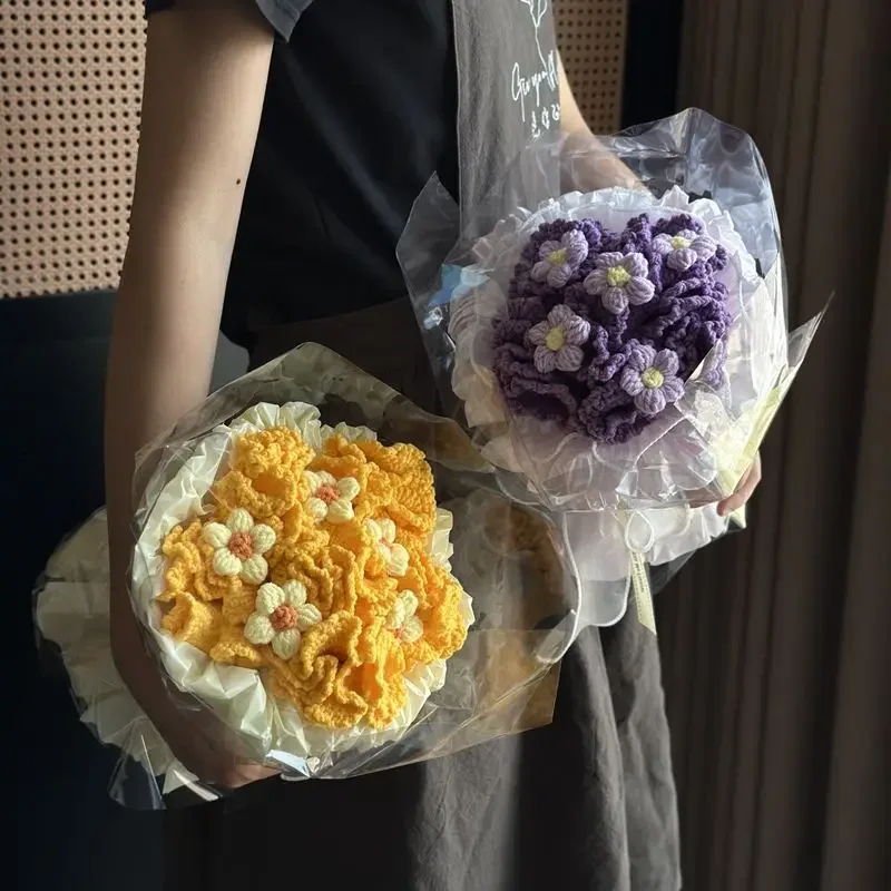 Handmade wool knitted bouquet, finished product practical high-end birthday gift for men and women
Handmade wool knitted bouquet, finished product practical high-end birthday gift for men and women
