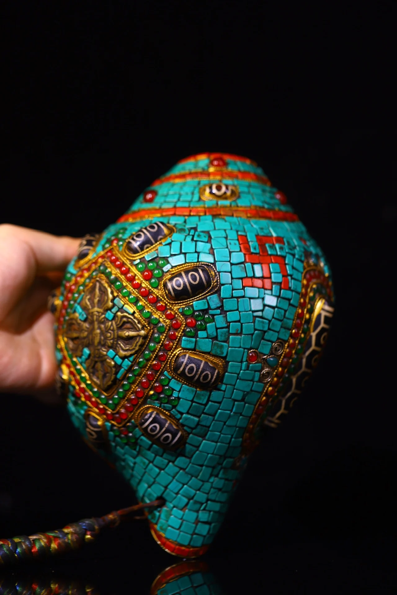 8"Tibetan Temple Collection Old Natural Conch Mosaic Gem gZi Beads Turquoise Vajra pattern Buddha Conch Amulet Worship Hall
8"Tibetan Temple Collection Old Natural Conch Mosaic Gem gZi Beads Turquoise Vajra pattern Buddha Conch Amulet Worship Hall