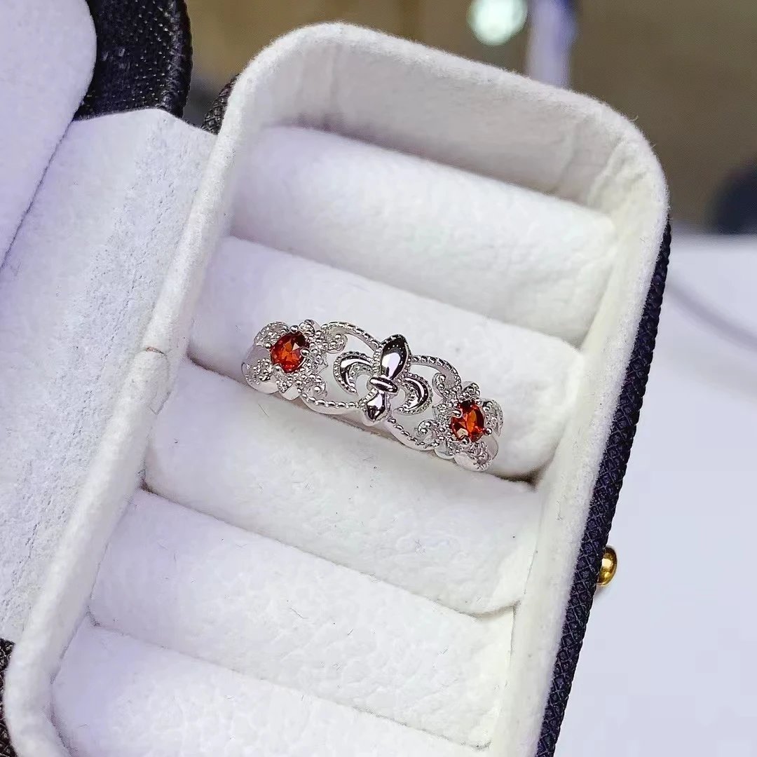 KJJEAXCMY High quality Natural Magnesium-aluminum Garnet Ring S925 Silver Inlaid Simple Jewelry Palace Fashion Design Women's
KJJEAXCMY High quality Natural Magnesium-aluminum Garnet Ring S925 Silver Inlaid Simple Jewelry Palace Fashion Design Women's