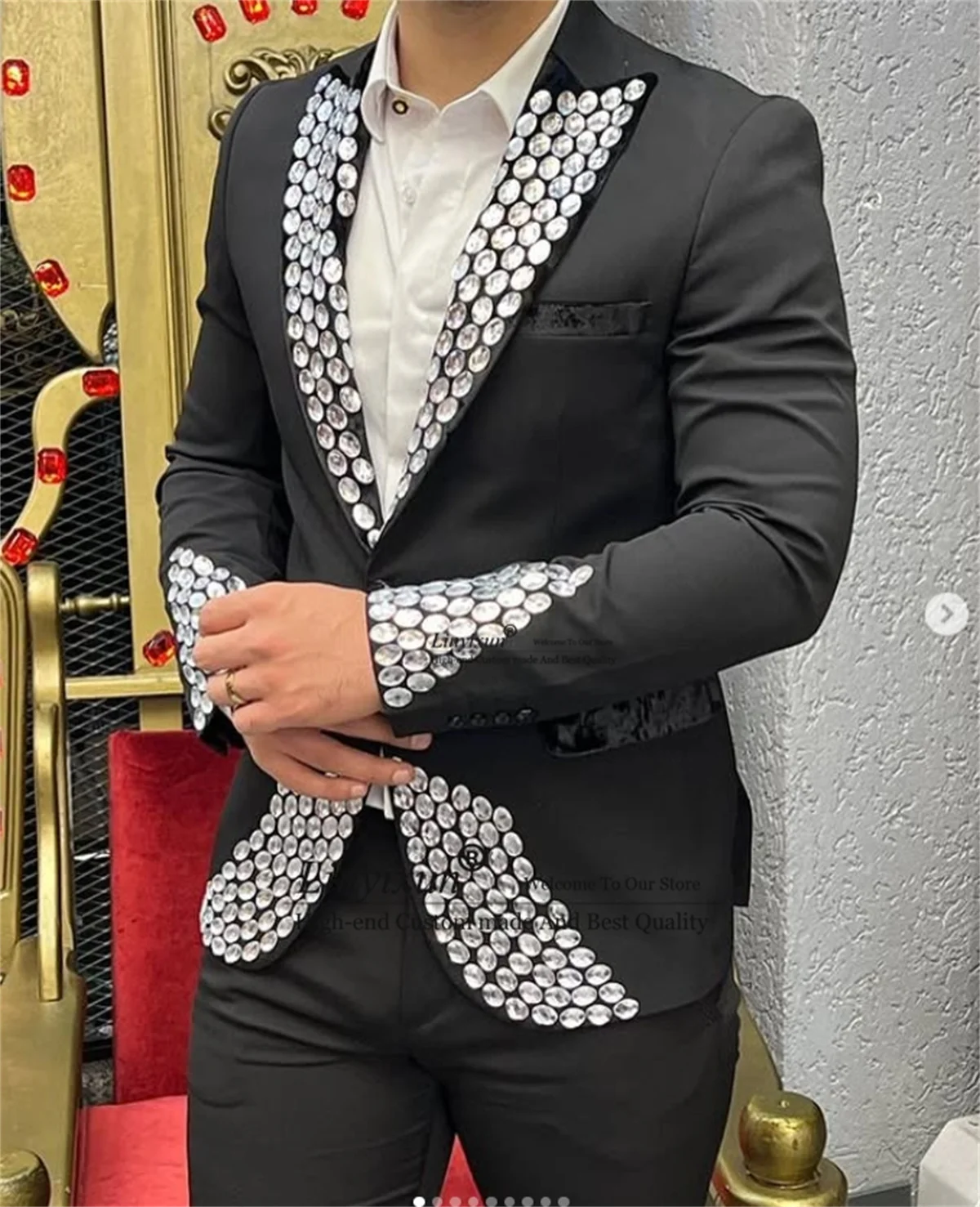 Glitter Crystals Men Suits 2 Pieces Sets Customized Groom Tuxedos Slim Fit Wedding Male Party Blazers Business ropa hombre
Glitter Crystals Men Suits 2 Pieces Sets Customized Groom Tuxedos Slim Fit Wedding Male Party Blazers Business ropa hombre