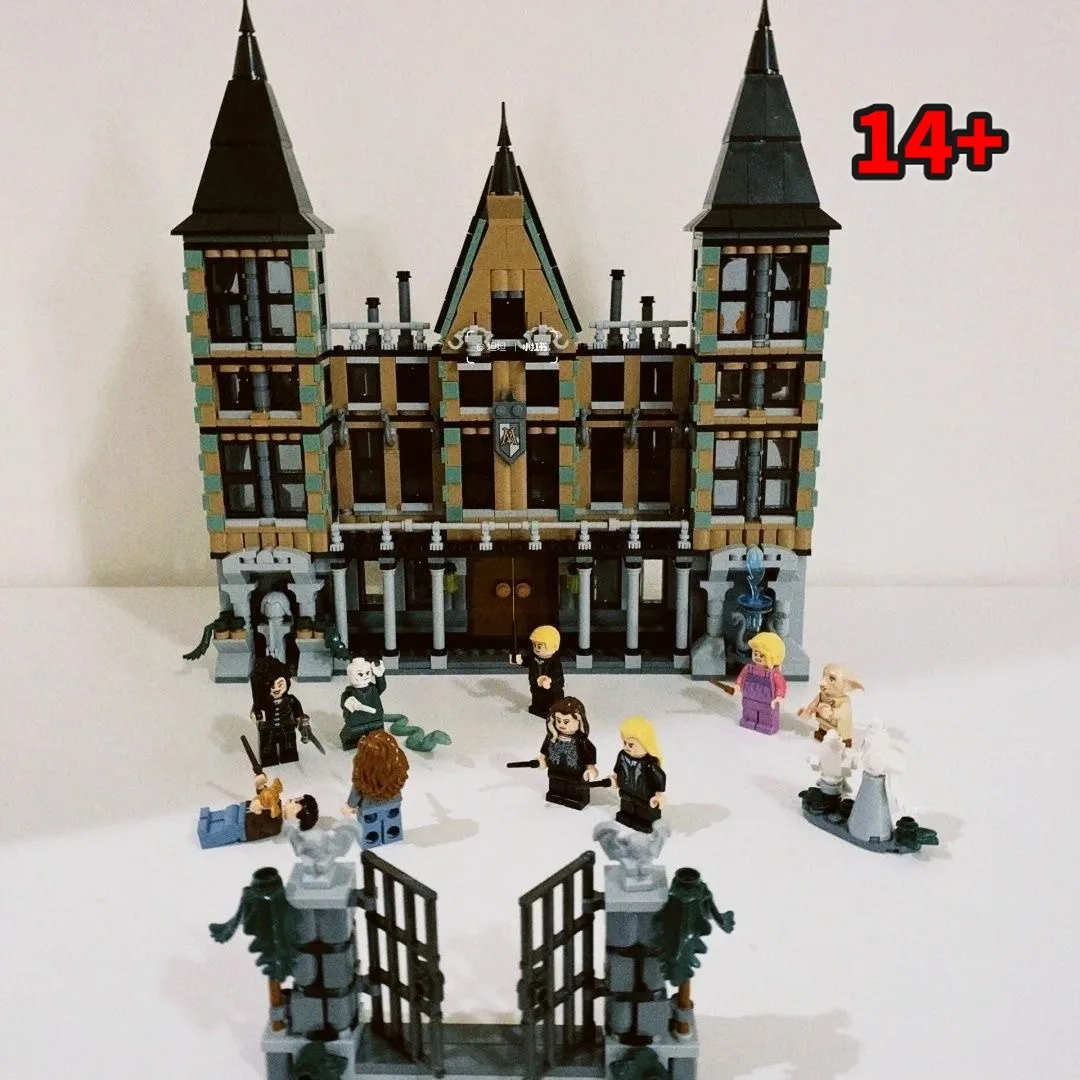 Новинка от Disney: Модульный конструктор Malfoy Manor (76453, 1601 деталь) — Премиум-дизайн, фэнтезийный декор, подарки на Хэллоуин и Рождество
Новинка от Disney: Модульный конструктор Malfoy Manor (76453, 1601 деталь) — Премиум-дизайн, фэнтезийный декор, подарки на Хэллоуин и Рождество