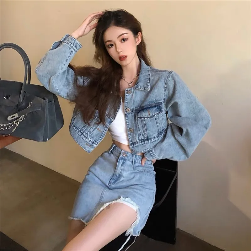 Sweet Hot Girl Denim Suit Women's Summer Lapel Long-sleeved Jacket High Waisted Mini Skirt Two-piece Set Fashion Female Clothes
Sweet Hot Girl Denim Suit Women's Summer Lapel Long-sleeved Jacket High Waisted Mini Skirt Two-piece Set Fashion Female Clothes