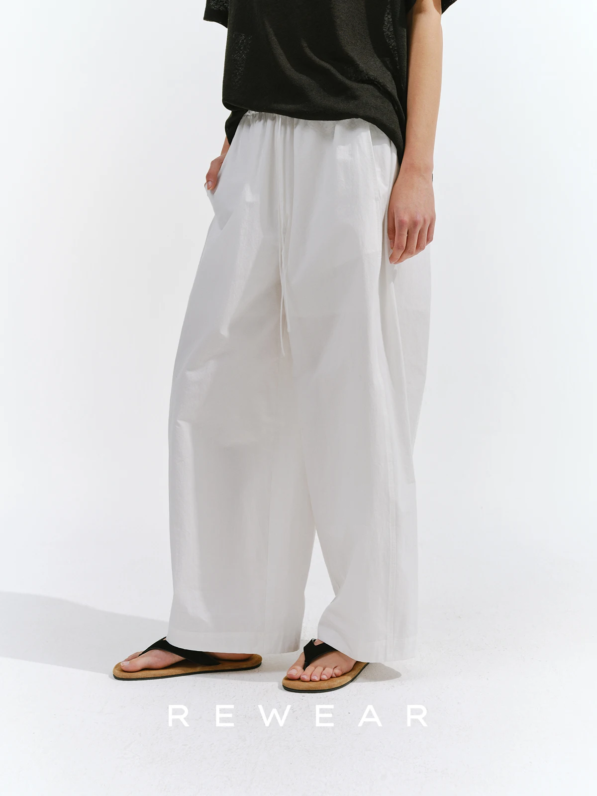 REWEAR Casual Cotton Elastic Waist Drawstring Micro Arc Shape Nine Point Pants Women's Comfortable Breathable Organic Cotton
REWEAR Casual Cotton Elastic Waist Drawstring Micro Arc Shape Nine Point Pants Women's Comfortable Breathable Organic Cotton
