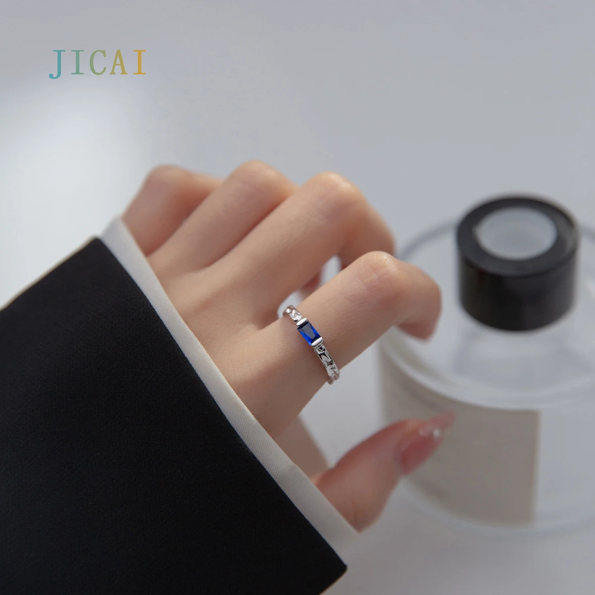 JICAI Rings Original Authentic 925 Sterling Silver Rings Blue Diamond Zircon Uneven Adjustable Jewelry Jeweler For Couple
JICAI Rings Original Authentic 925 Sterling Silver Rings Blue Diamond Zircon Uneven Adjustable Jewelry Jeweler For Couple