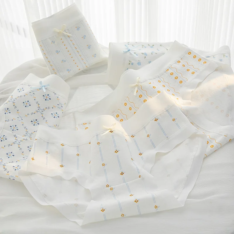 5Pcs/Set Women's Underwear Lovely Girls Briefs Print Panties Female Underpants Mid-Waist Sexy Panty Soft Breathable Lingerie
5Pcs/Set Women's Underwear Lovely Girls Briefs Print Panties Female Underpants Mid-Waist Sexy Panty Soft Breathable Lingerie