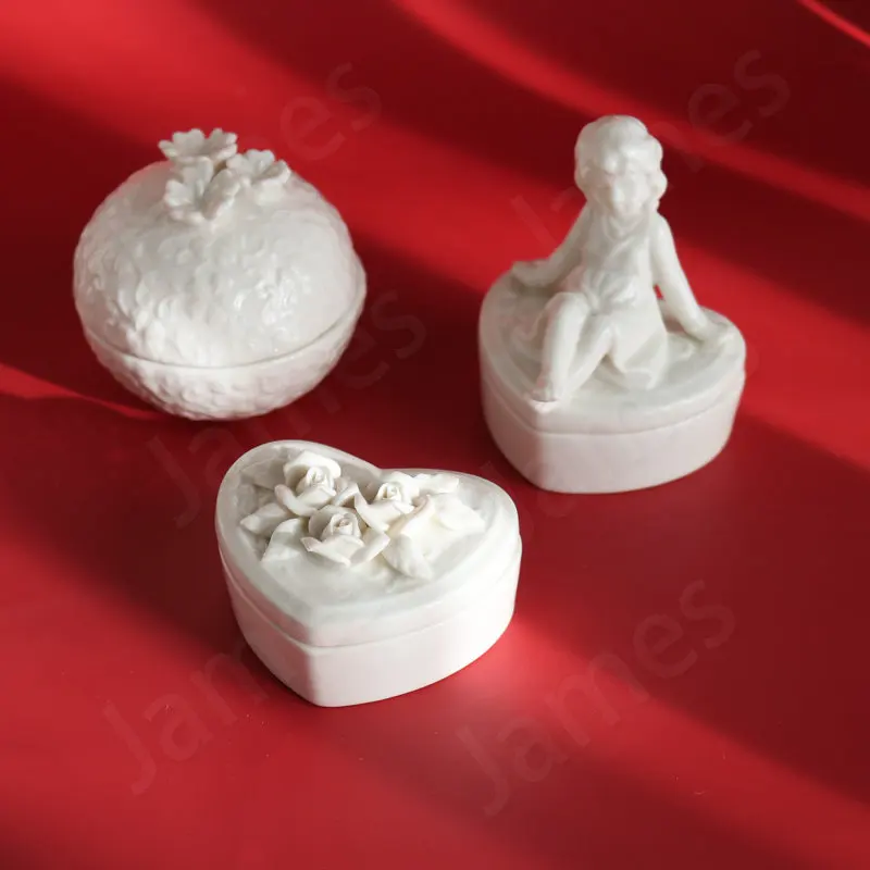 Storage Box Cream Color Embossed European Style Ceramic Storage Box Small Ornaments Room Makeup Embroidered Makeups Jewelry Boxs
Storage Box Cream Color Embossed European Style Ceramic Storage Box Small Ornaments Room Makeup Embroidered Makeups Jewelry Boxs