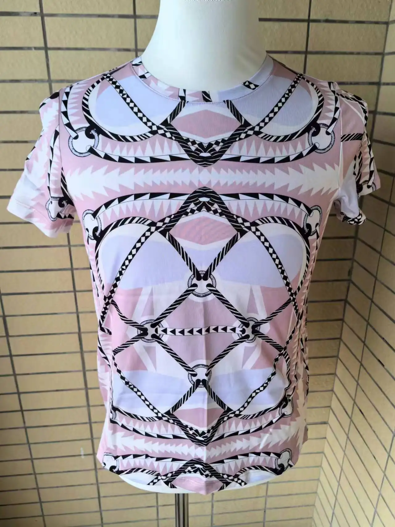 aa7003 Fashion women's Sweaters 2024 Popular European Design party style women's Clothing
aa7003 Fashion women's Sweaters 2024 Popular European Design party style women's Clothing