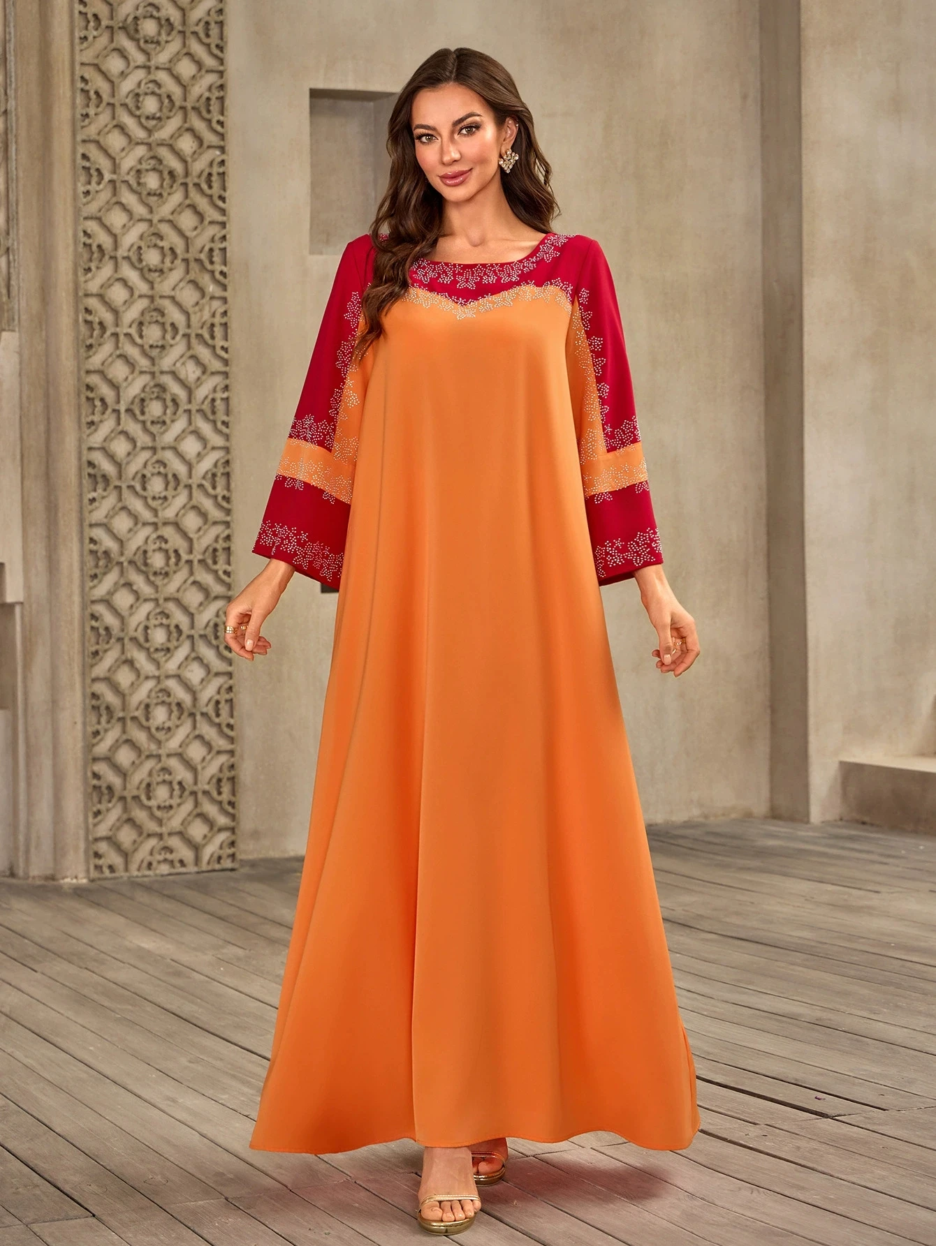 Muslim Luxury Fashion Women's Dubai Robe Middle East Saudi Arabia Hot Diamond Round Neck Loose Islamic Ramadan Dress
Muslim Luxury Fashion Women's Dubai Robe Middle East Saudi Arabia Hot Diamond Round Neck Loose Islamic Ramadan Dress