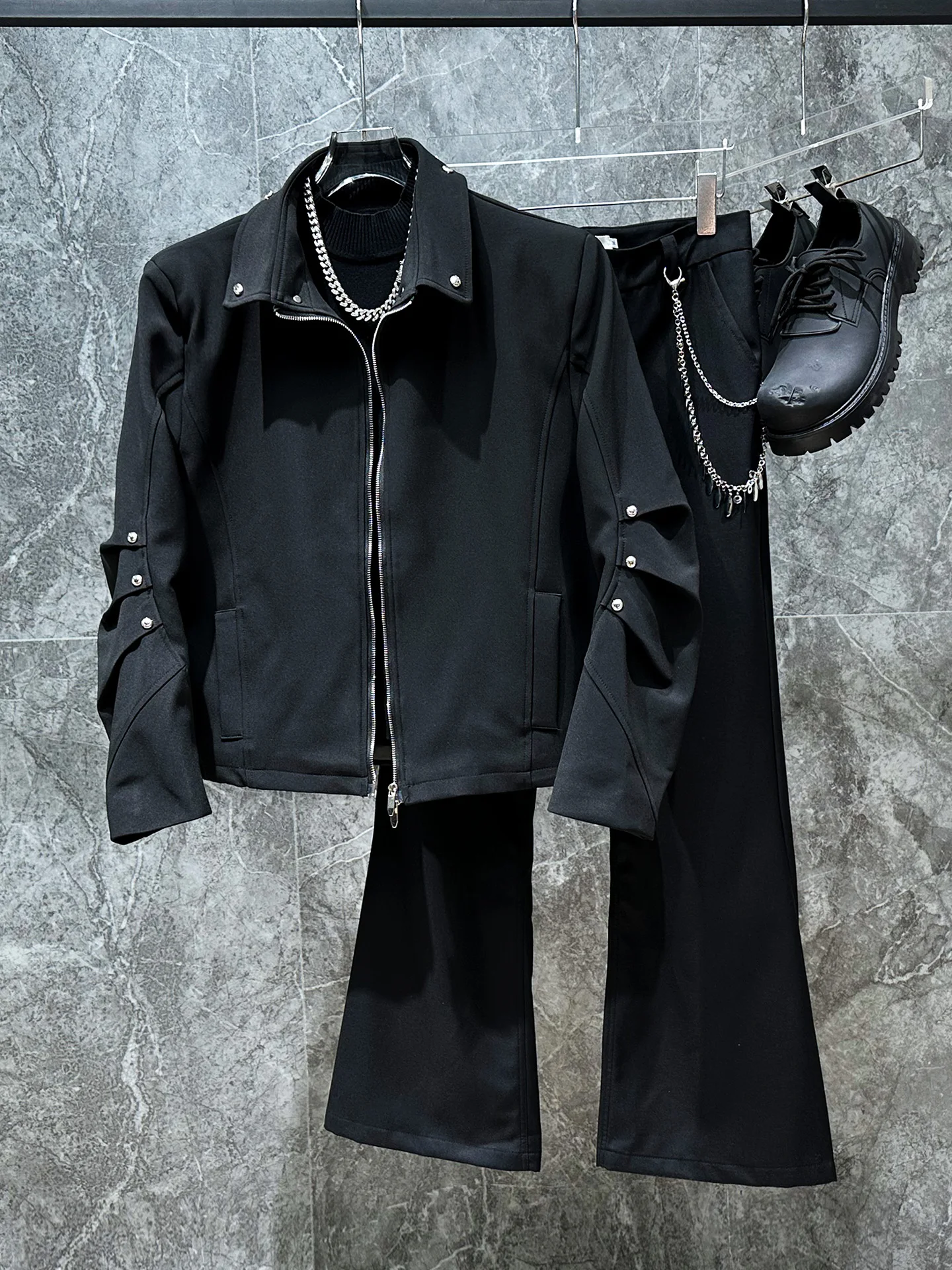 Korean Sle ort Folded Jaet for Trendy Men Spring Autumn Faion Outerwear Deconstructed Design Polyester Fabric
Korean Sle ort Folded Jaet for Trendy Men Spring Autumn Faion Outerwear Deconstructed Design Polyester Fabric