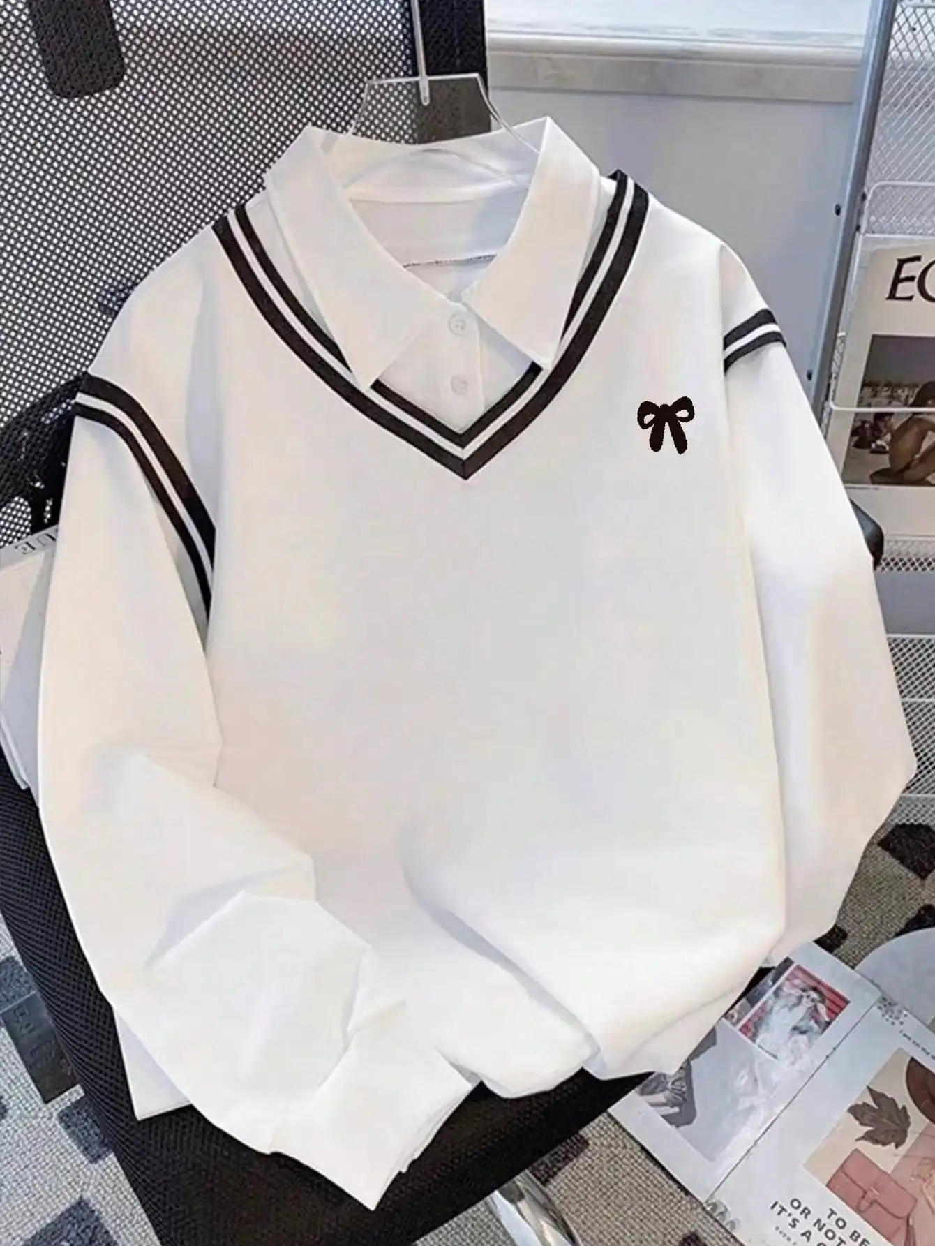 Женская белая толстовка с воротником и бантом, повседневный топ с длинными рукавами в студенческом стиле
Женская белая толстовка с воротником и бантом, повседневный топ с длинными рукавами в студенческом стиле