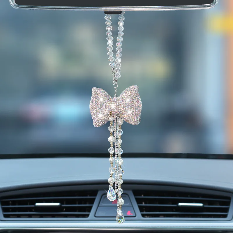 Car pendants with diamond-encrusted bows, car rearview mirror pendants, and unique, cute cartoon interior decoration items
Car pendants with diamond-encrusted bows, car rearview mirror pendants, and unique, cute cartoon interior decoration items