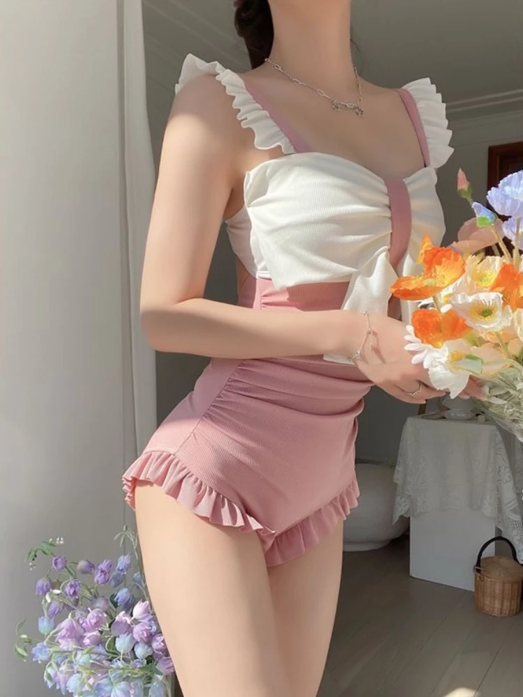 Japanese Style Women One Piece Swimsuit Floral Print Tummy Control High Waisted Bathing Suit Cute Sexy Beachwear for Vacation
Japanese Style Women One Piece Swimsuit Floral Print Tummy Control High Waisted Bathing Suit Cute Sexy Beachwear for Vacation