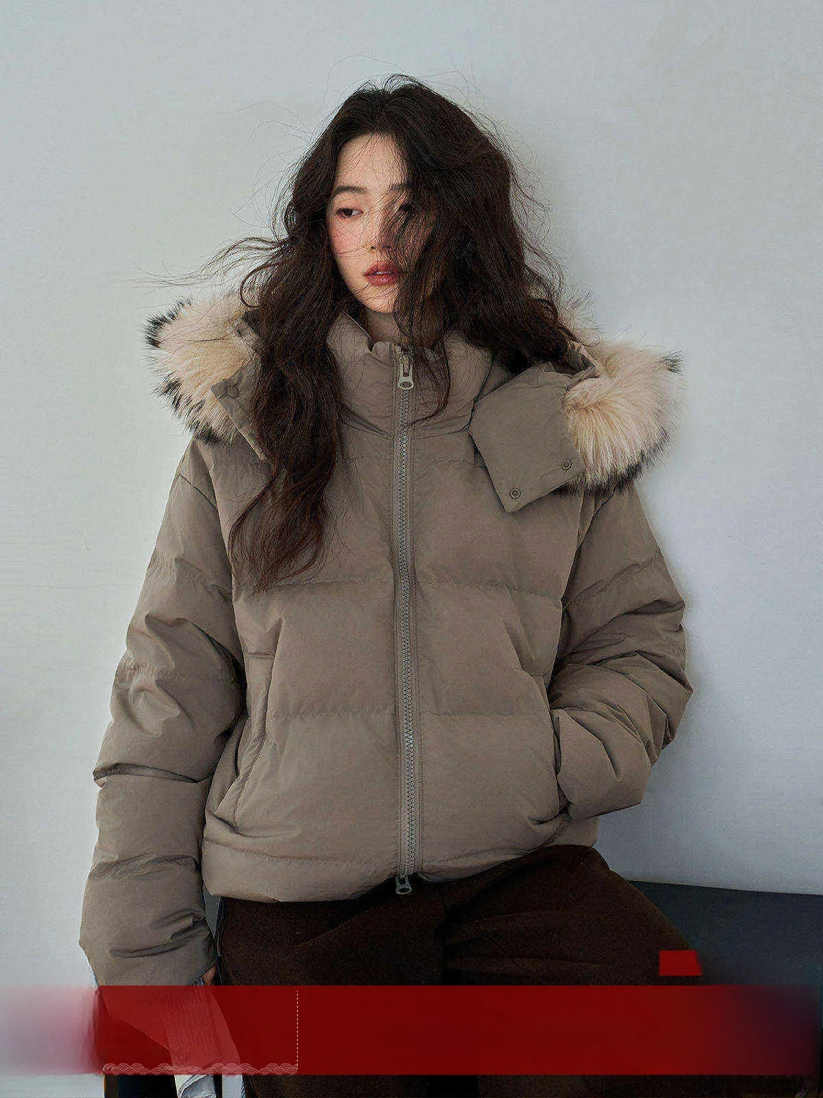 MoZa Grey Hooded Zipper 90 White Duck down Puffer Jacket Women's Loose Short Warm Outerwear Commute Style Korean Version
MoZa Grey Hooded Zipper 90 White Duck down Puffer Jacket Women's Loose Short Warm Outerwear Commute Style Korean Version