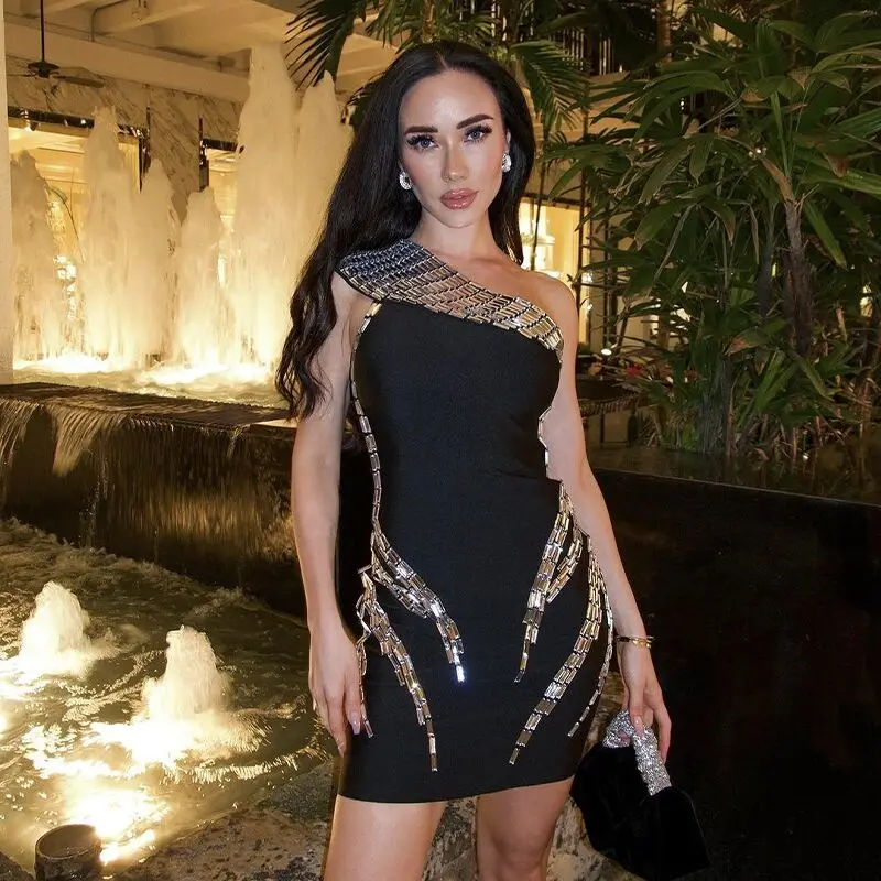 High Quality Women Sexy One Shoulder Sparkly Crystal Bodycon Mini Bandage Dress Fashion Celebrate Nightclub Party Outfit
High Quality Women Sexy One Shoulder Sparkly Crystal Bodycon Mini Bandage Dress Fashion Celebrate Nightclub Party Outfit