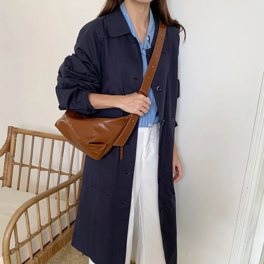 Korean fashion simple niche small handbag dumpling bag senior sense handheld commuting underarm shoulder crossbody female bags
Korean fashion simple niche small handbag dumpling bag senior sense handheld commuting underarm shoulder crossbody female bags