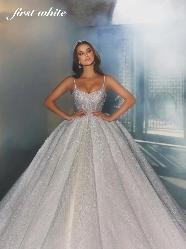 Customize Shiny Beading Lace Princess Wedding dresses Spaghetti Straps Sparking Lace Bridal Gowns Ball Gown Vestidos de novia
Customize Shiny Beading Lace Princess Wedding dresses Spaghetti Straps Sparking Lace Bridal Gowns Ball Gown Vestidos de novia
