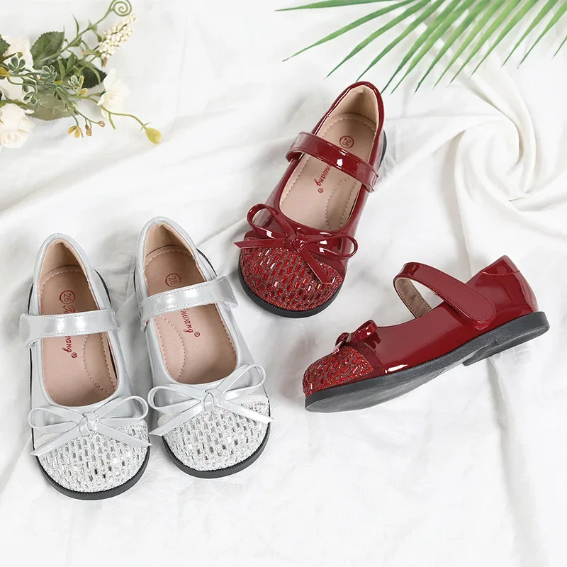Autumn New Children's Shoes Fashion Bow Decor Girls' Princess Leather Shoes Shiny Crystal Soft Sole Baby Kid's Performance Shoes
Autumn New Children's Shoes Fashion Bow Decor Girls' Princess Leather Shoes Shiny Crystal Soft Sole Baby Kid's Performance Shoes