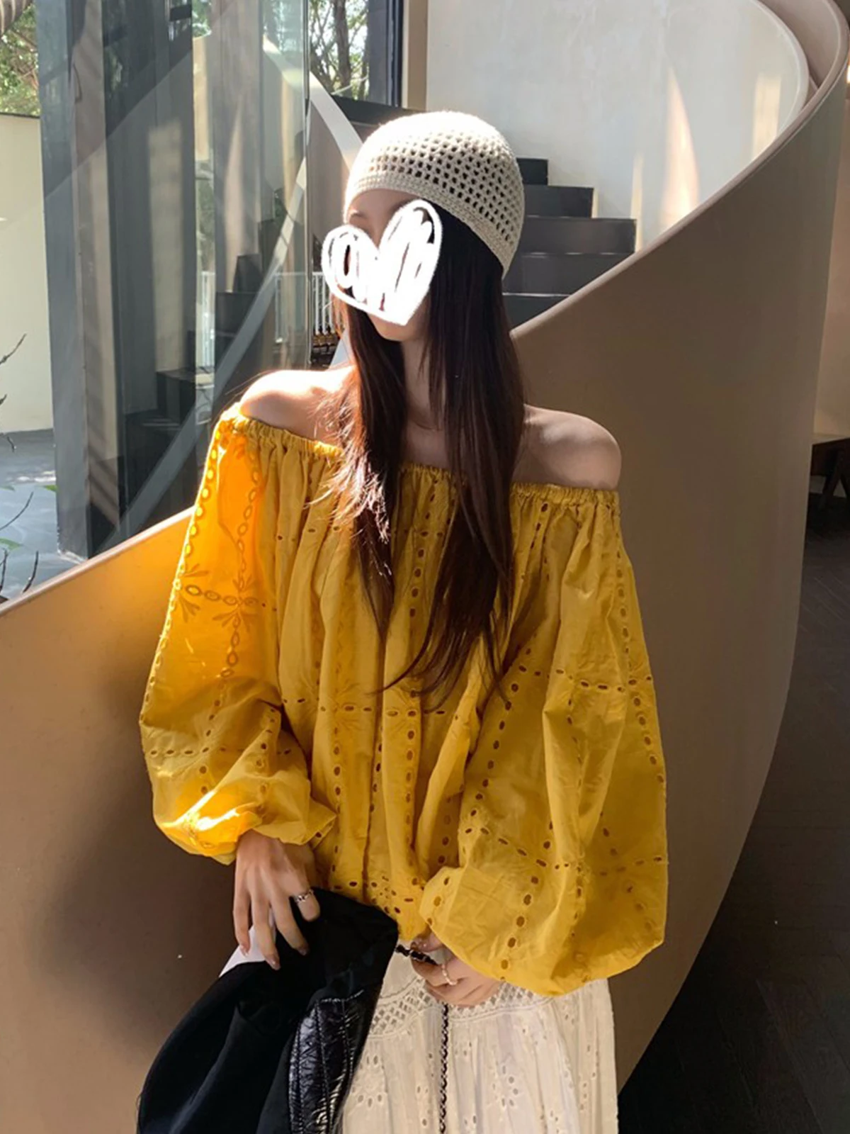 Korean Style Lace One Shoulder Loose Lantern Sleeve Shirt Women's Summer New Yellow Elegant Casual Fashion Ladies' Shirt
Korean Style Lace One Shoulder Loose Lantern Sleeve Shirt Women's Summer New Yellow Elegant Casual Fashion Ladies' Shirt