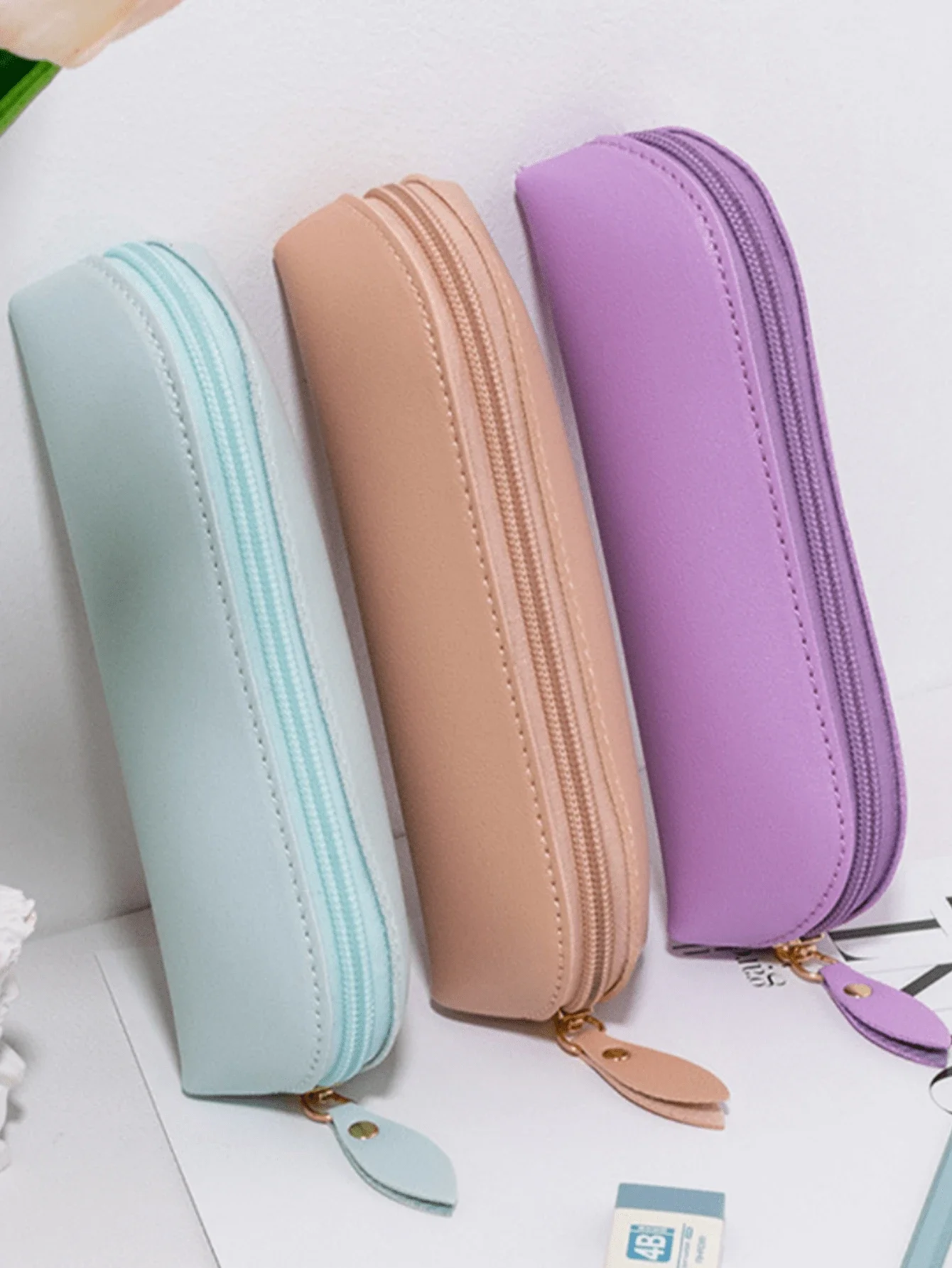 Solid Color PU Leather Pencil Case Large Capacity Office School Stationery Storage Bag
Solid Color PU Leather Pencil Case Large Capacity Office School Stationery Storage Bag