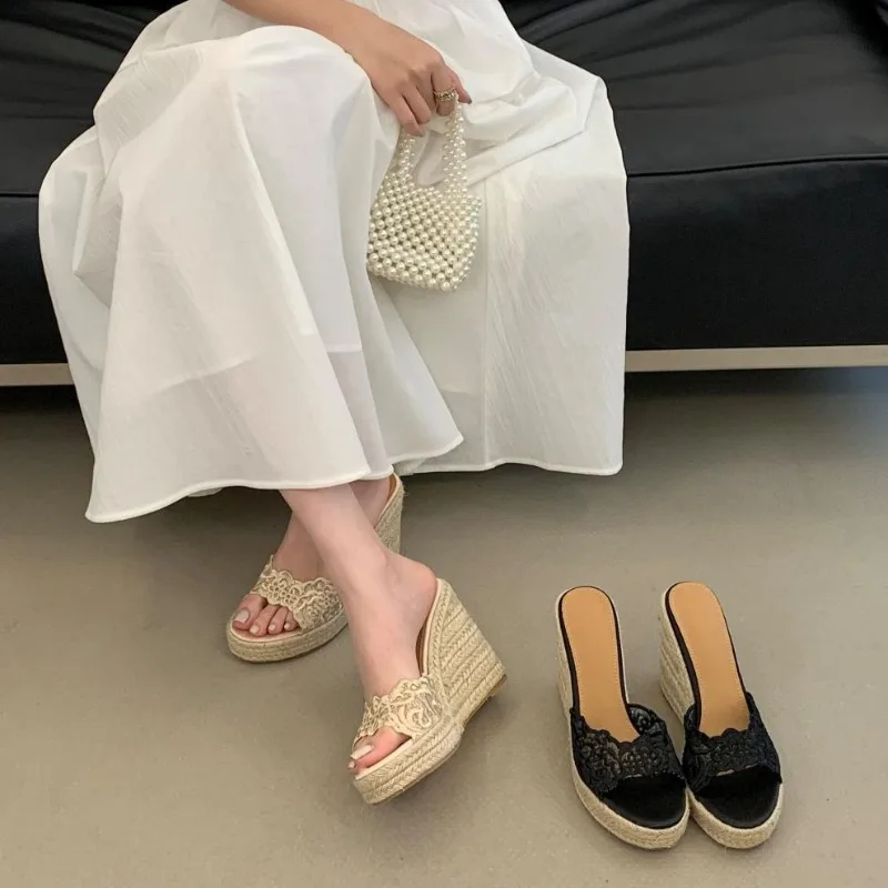 Womens Shoes Luxury Fashion High-heeled Slippers Summer Platforms Sandals Women Seaside Vacation Style Slippers Zapatos De Mujer
Womens Shoes Luxury Fashion High-heeled Slippers Summer Platforms Sandals Women Seaside Vacation Style Slippers Zapatos De Mujer