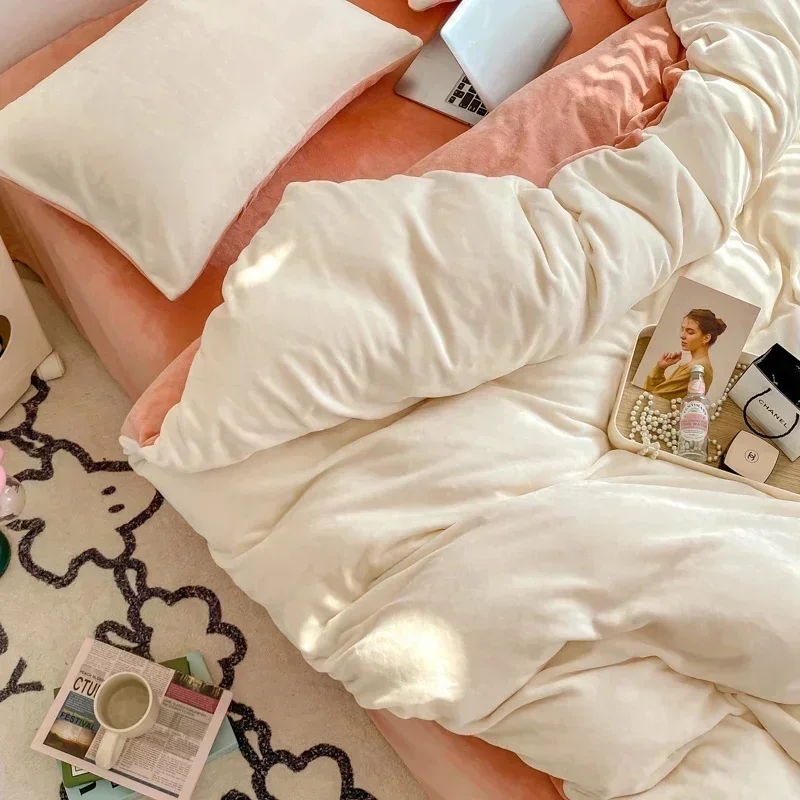 Winter Warm Velvet Duvet Cover Soft Skin-friendly Flannel Quilt Cover Solid Color Thickened Duvet Cover 150x200/220x240cm
Winter Warm Velvet Duvet Cover Soft Skin-friendly Flannel Quilt Cover Solid Color Thickened Duvet Cover 150x200/220x240cm