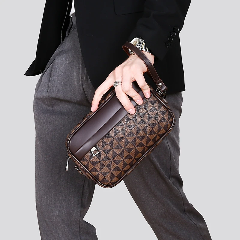 Top-quality PU Leather Men Waist Packs Business Crossbody Bags for Male Fashion Travel Storage Phone Shoulder Bags Clutch Bag
Top-quality PU Leather Men Waist Packs Business Crossbody Bags for Male Fashion Travel Storage Phone Shoulder Bags Clutch Bag