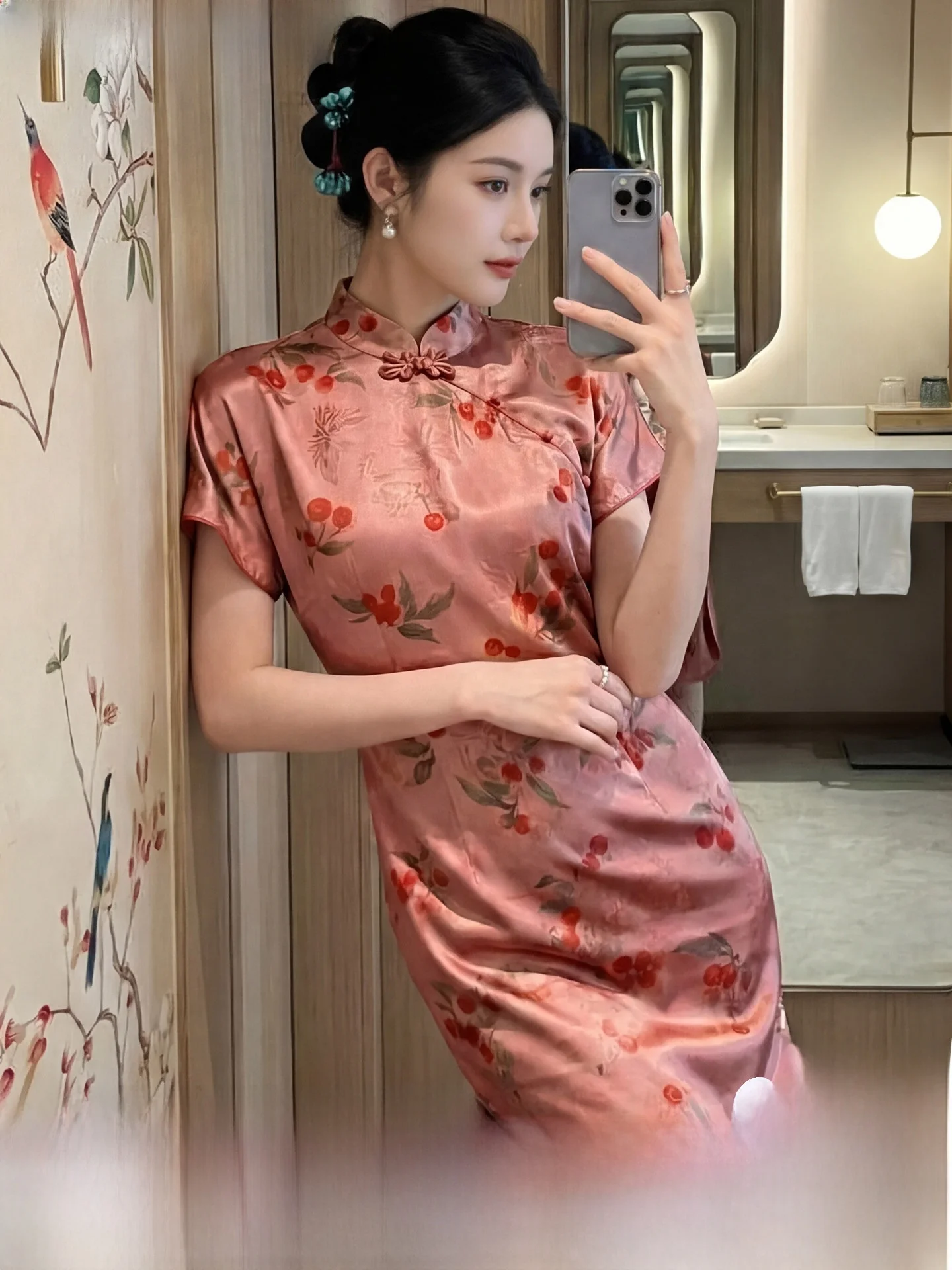New Chinese Style Silk Dress Women's Summer Short Sleeve Silk Young Style Soft Natural Waist H Version
New Chinese Style Silk Dress Women's Summer Short Sleeve Silk Young Style Soft Natural Waist H Version