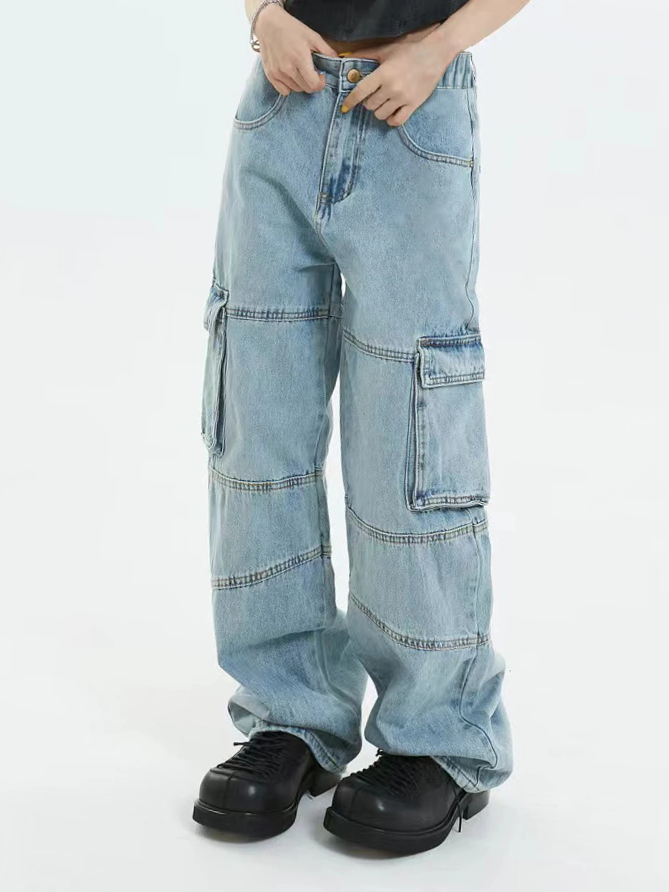 Teenage girl's light blue patchwork workwear washed denim wide-leg pants - retro straight-leg trousers for a cool and stylish lo
Teenage girl's light blue patchwork workwear washed denim wide-leg pants - retro straight-leg trousers for a cool and stylish lo