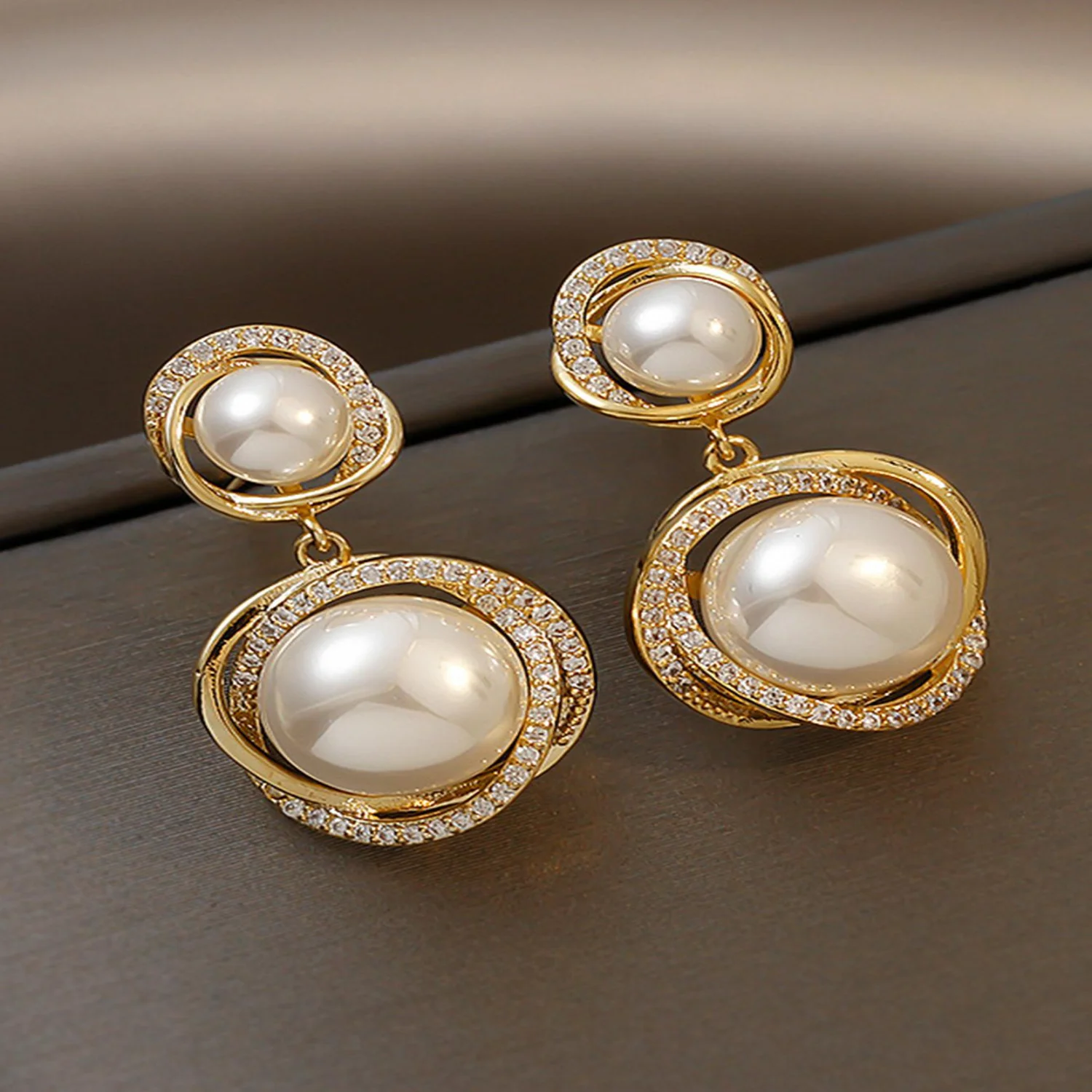 French Style Faux Pearl Earrings For Women, Korean Minimalist Luxury Feel Stud Earrings, Personalized Vintage Dangle Earrings
French Style Faux Pearl Earrings For Women, Korean Minimalist Luxury Feel Stud Earrings, Personalized Vintage Dangle Earrings